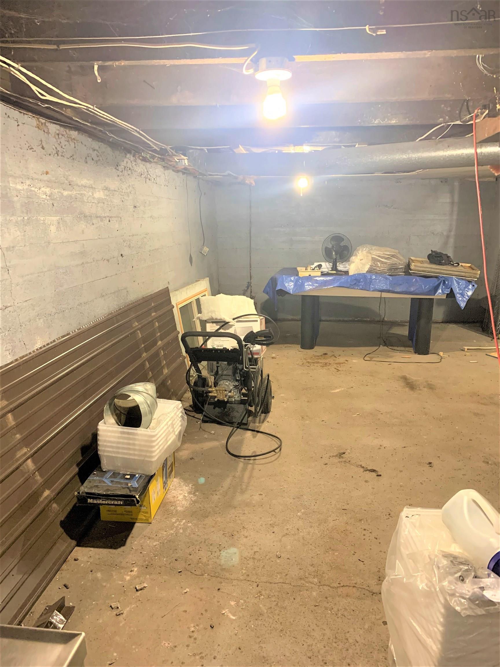 $249,900.00: 6 Junction Road, Springhill