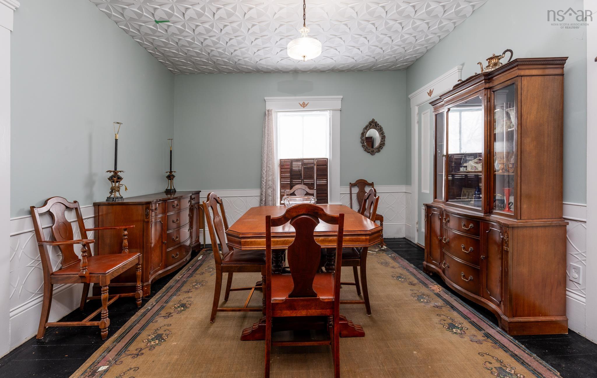 $375,000.00: 1124 Highway 335, Middle West Pubnico