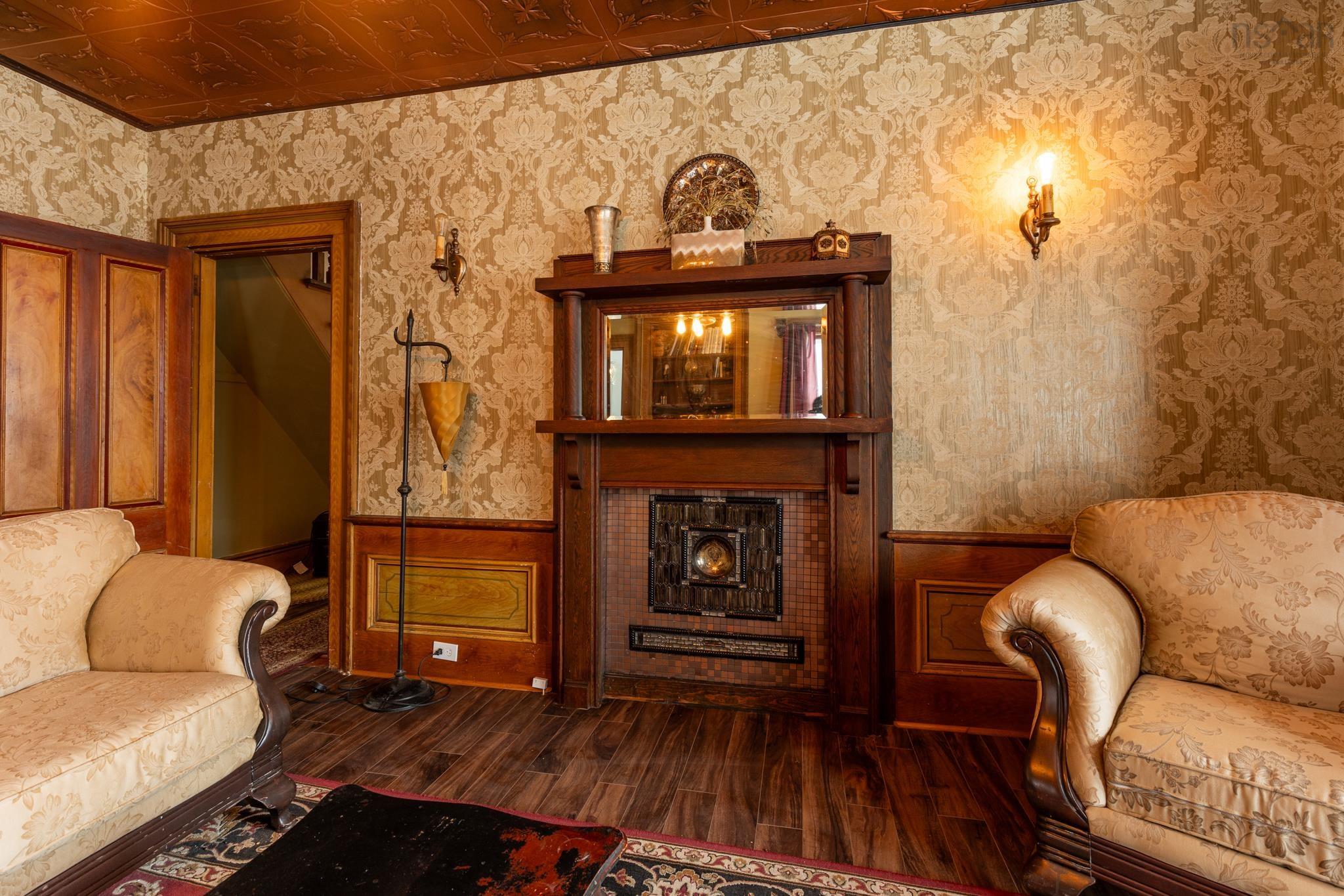 $375,000.00: 1124 Highway 335, Middle West Pubnico