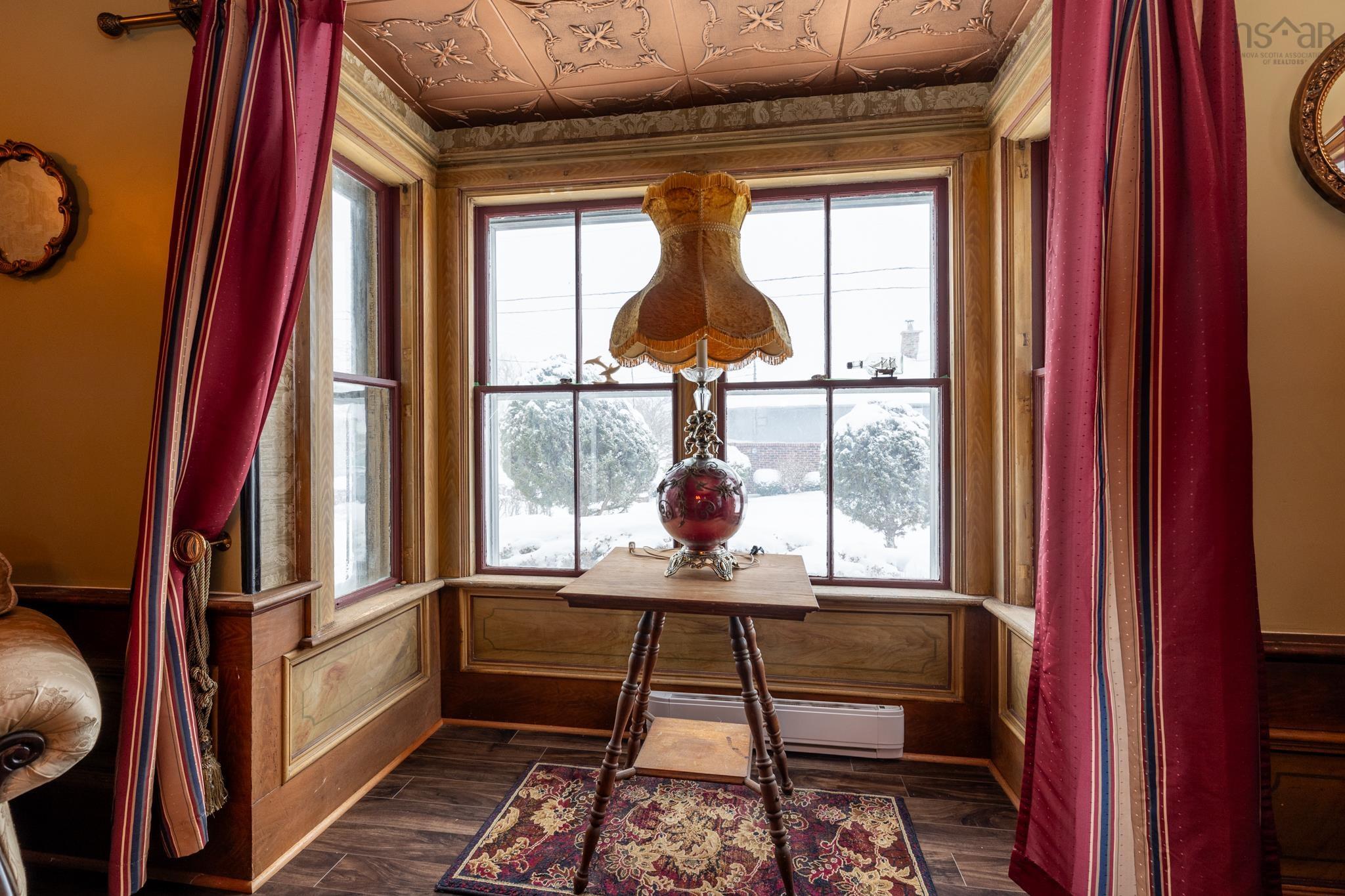 $375,000.00: 1124 Highway 335, Middle West Pubnico