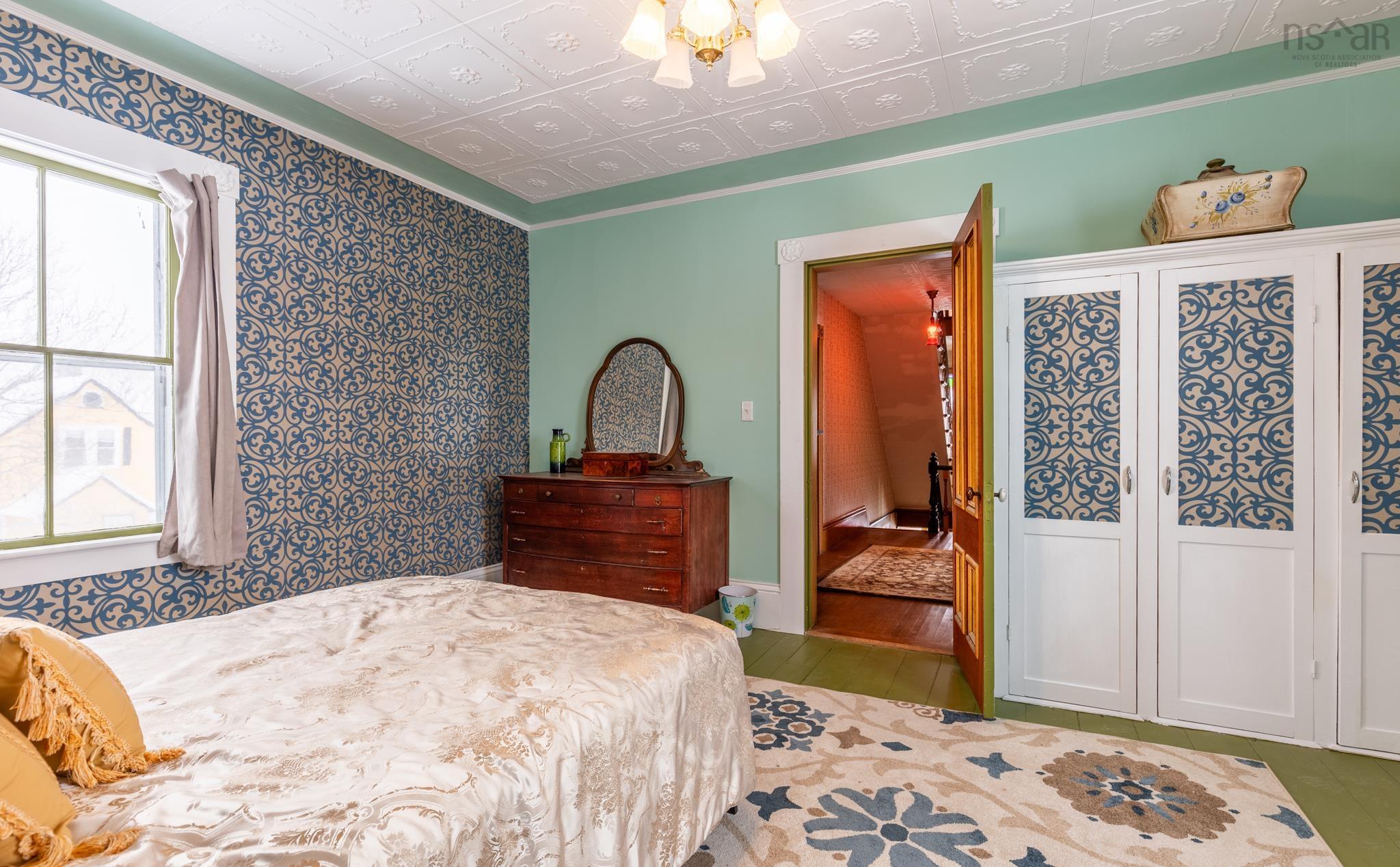 $375,000.00: 1124 Highway 335, Middle West Pubnico