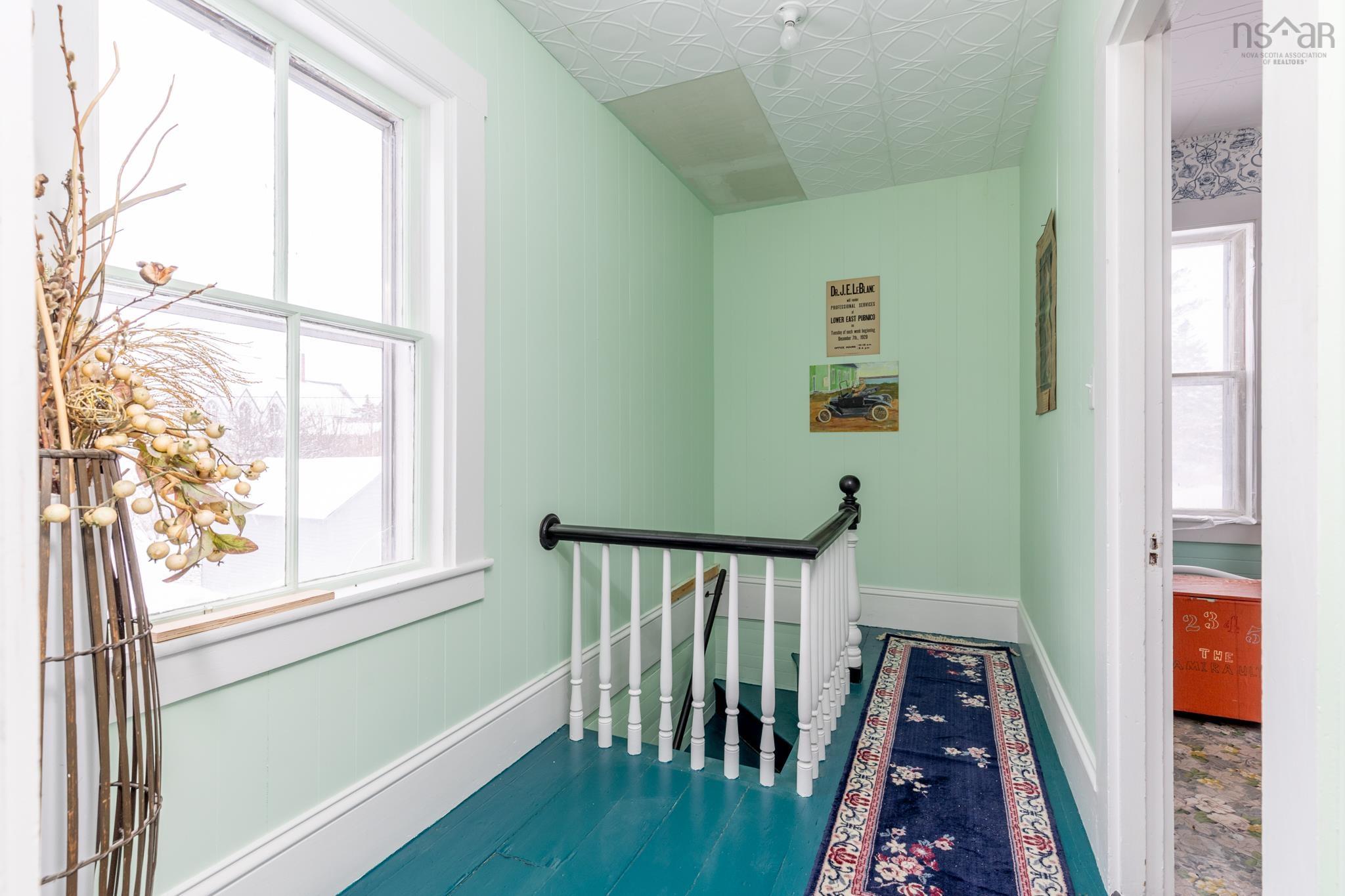 $375,000.00: 1124 Highway 335, Middle West Pubnico