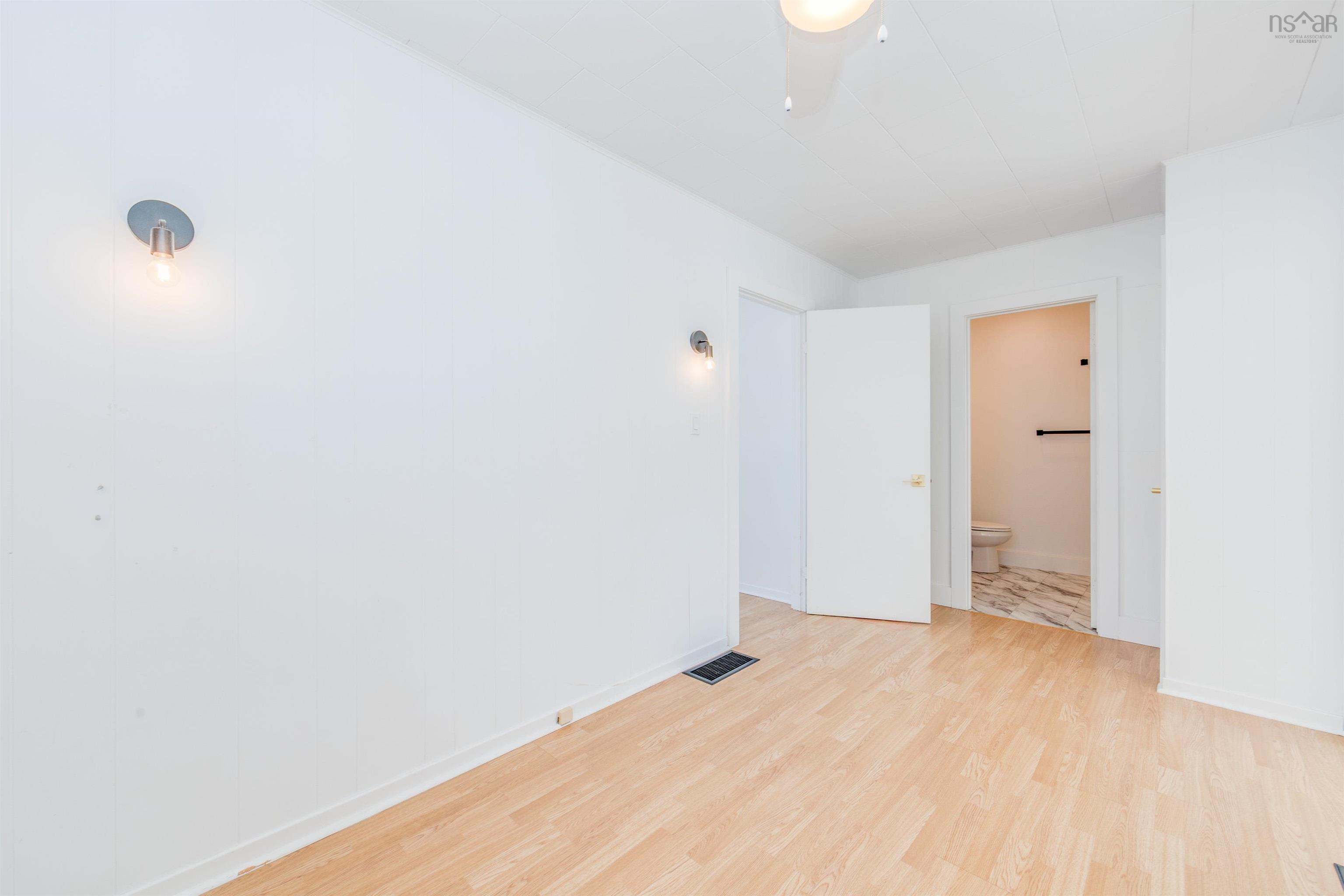 $209,900.00: 737 Salmon River Road, Murray Siding