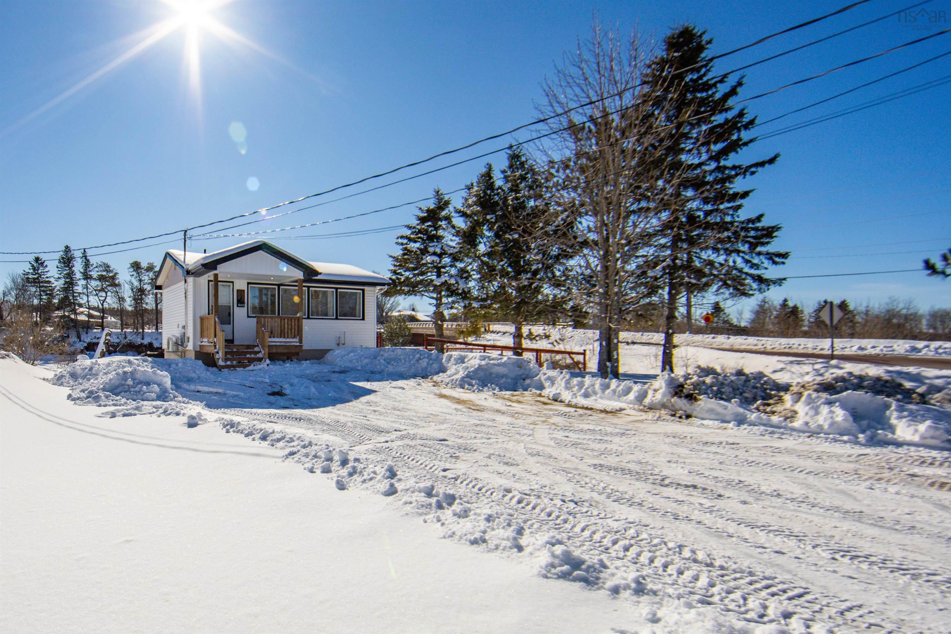 $209,900.00: 737 Salmon River Road, Murray Siding