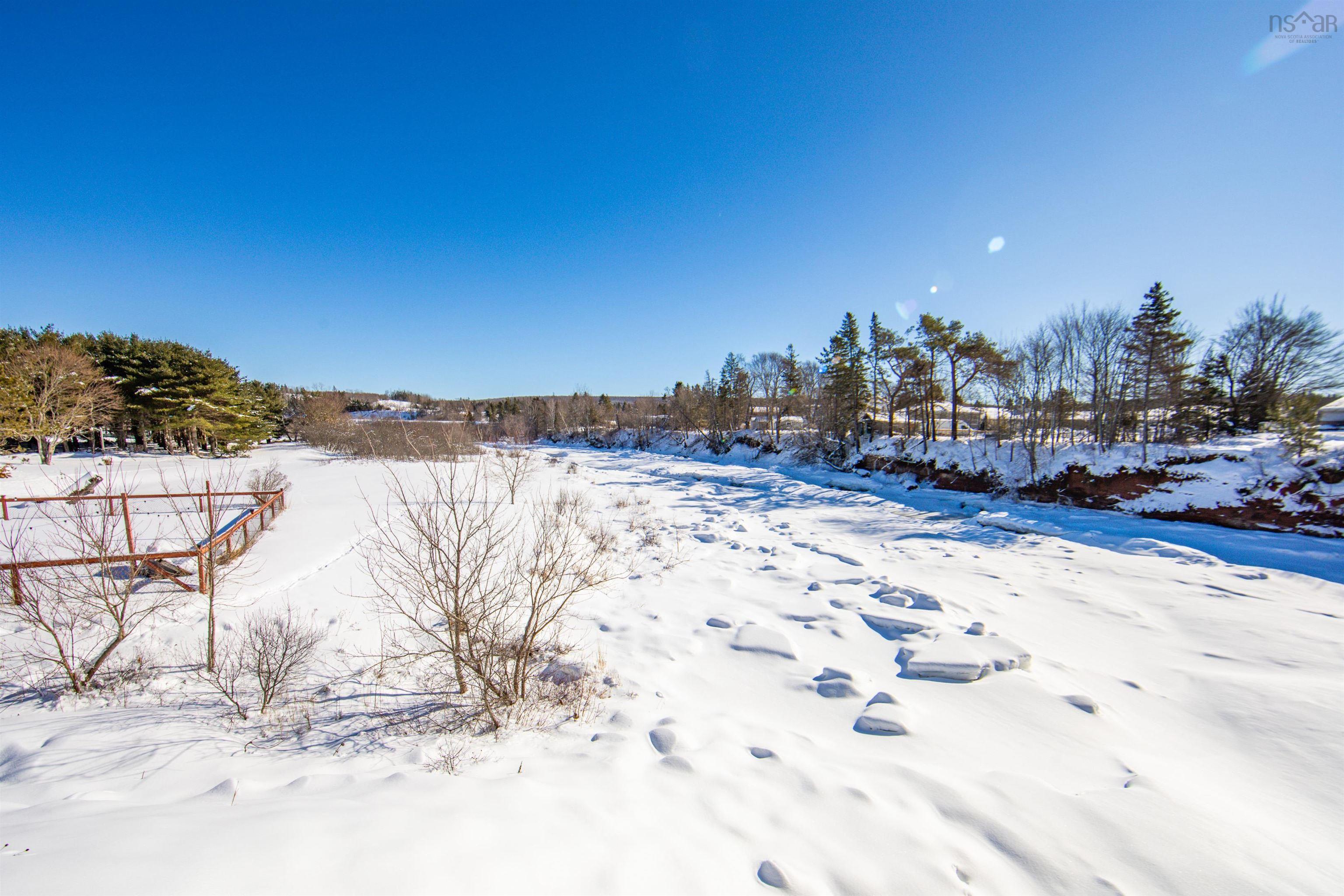 $209,900.00: 737 Salmon River Road, Murray Siding