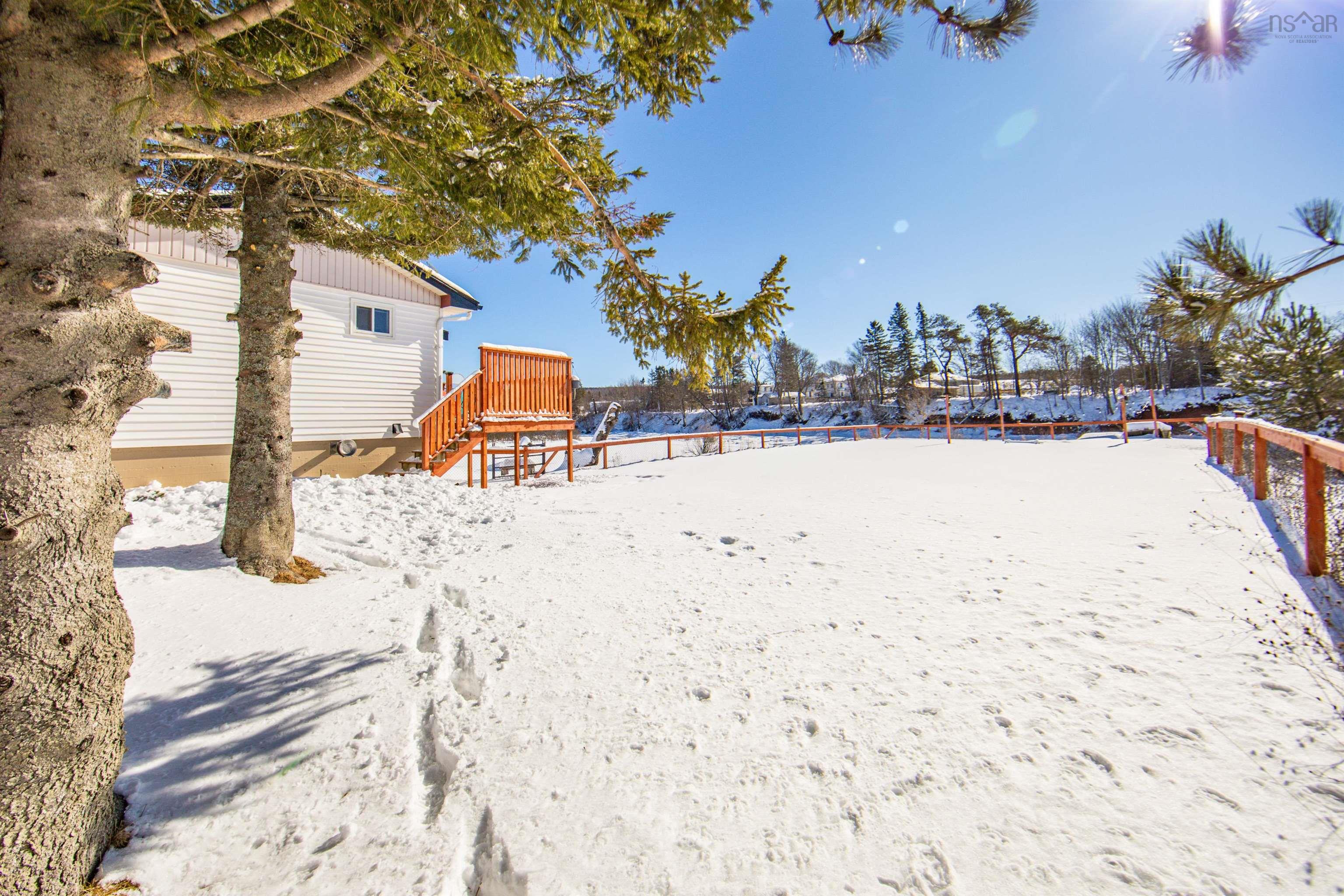 $209,900.00: 737 Salmon River Road, Murray Siding