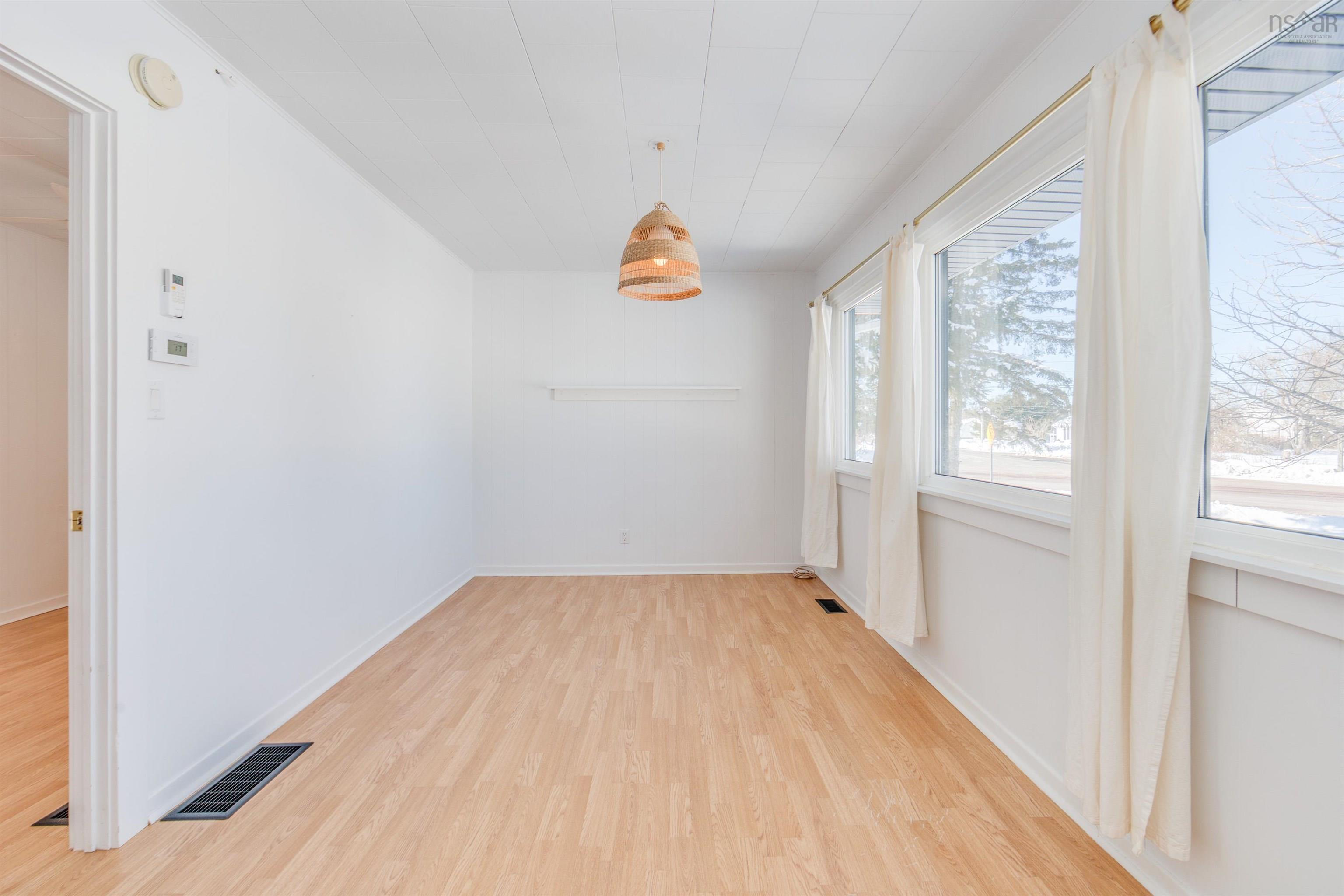 $209,900.00: 737 Salmon River Road, Murray Siding