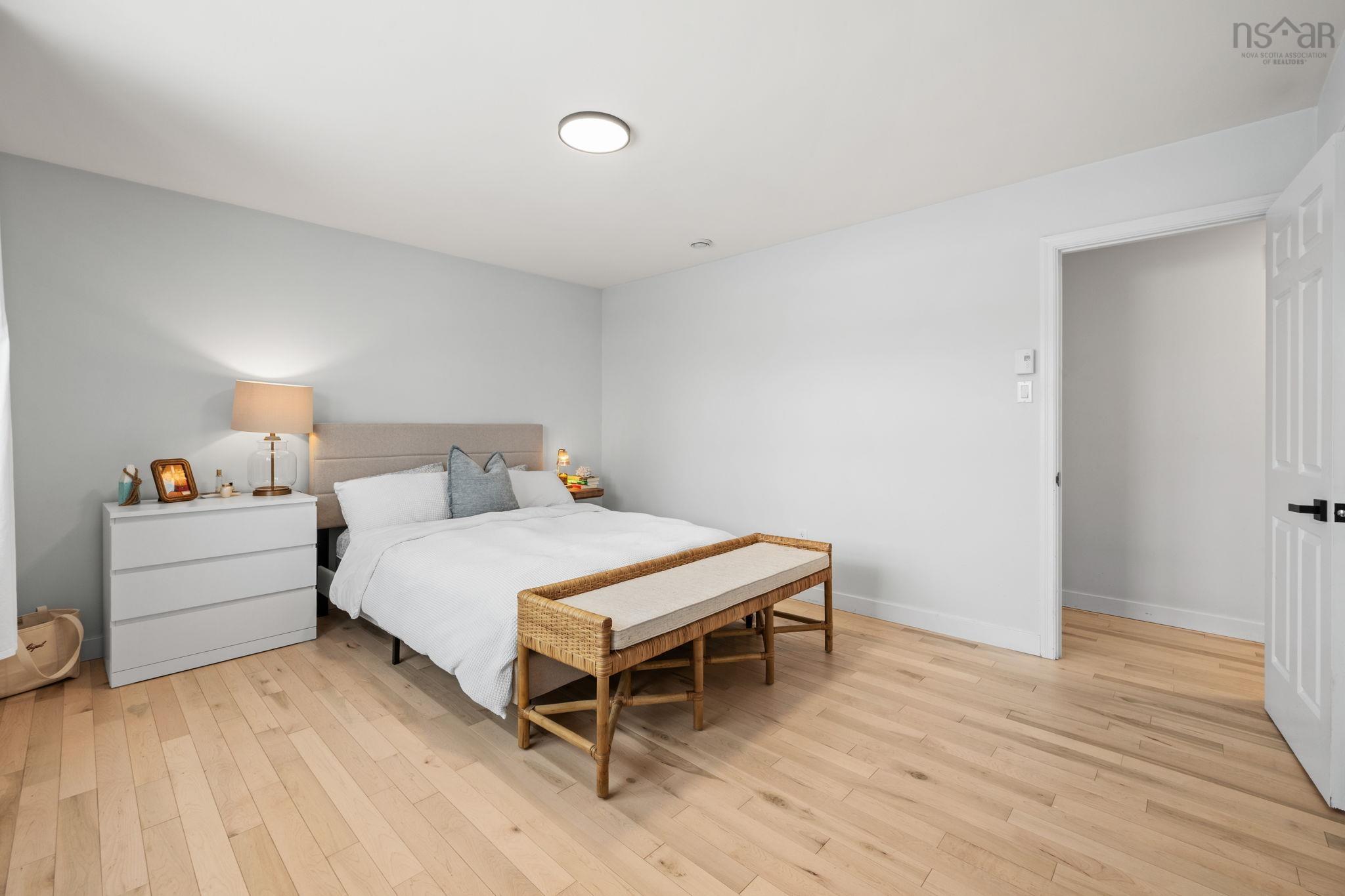 679 Basinview Drive, Bedford, NS (MLS 202603033)