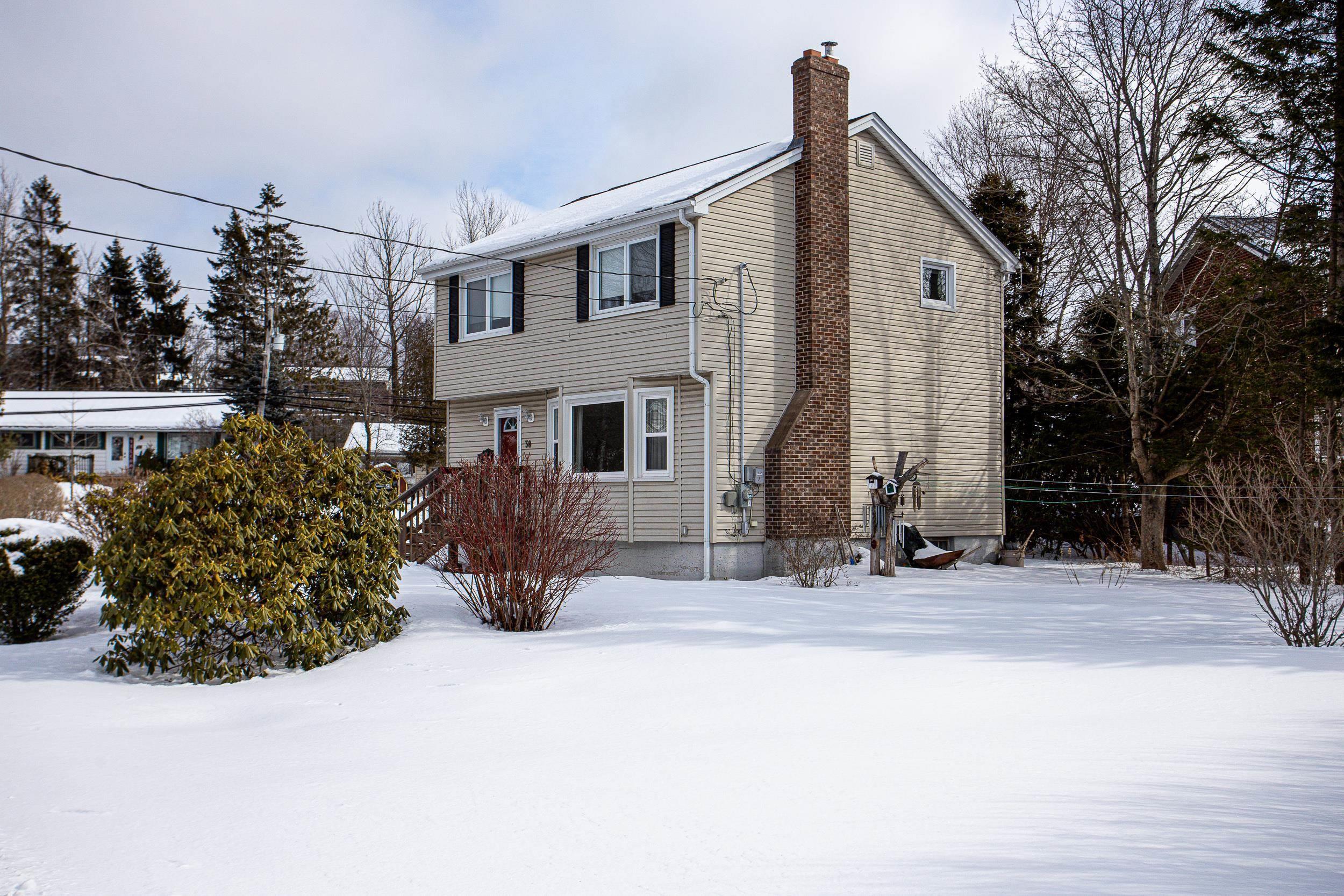 38 Lawson Avenue, Dartmouth, NS (MLS 202603035)