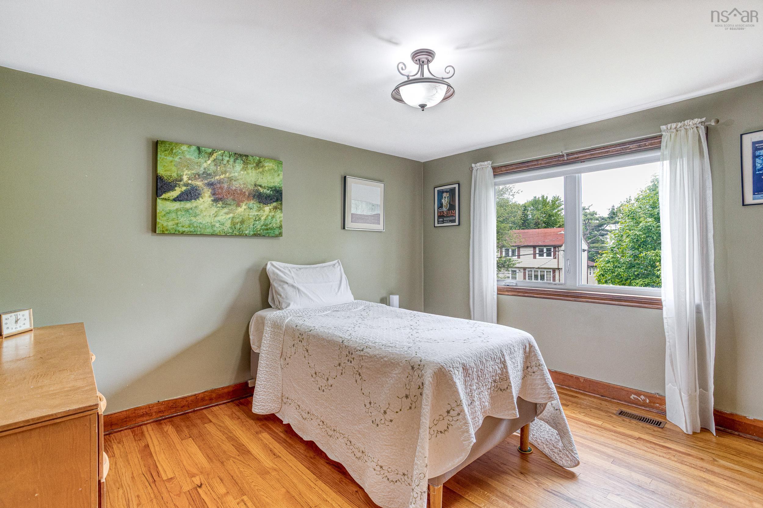 38 Lawson Avenue, Dartmouth, NS (MLS 202603035)