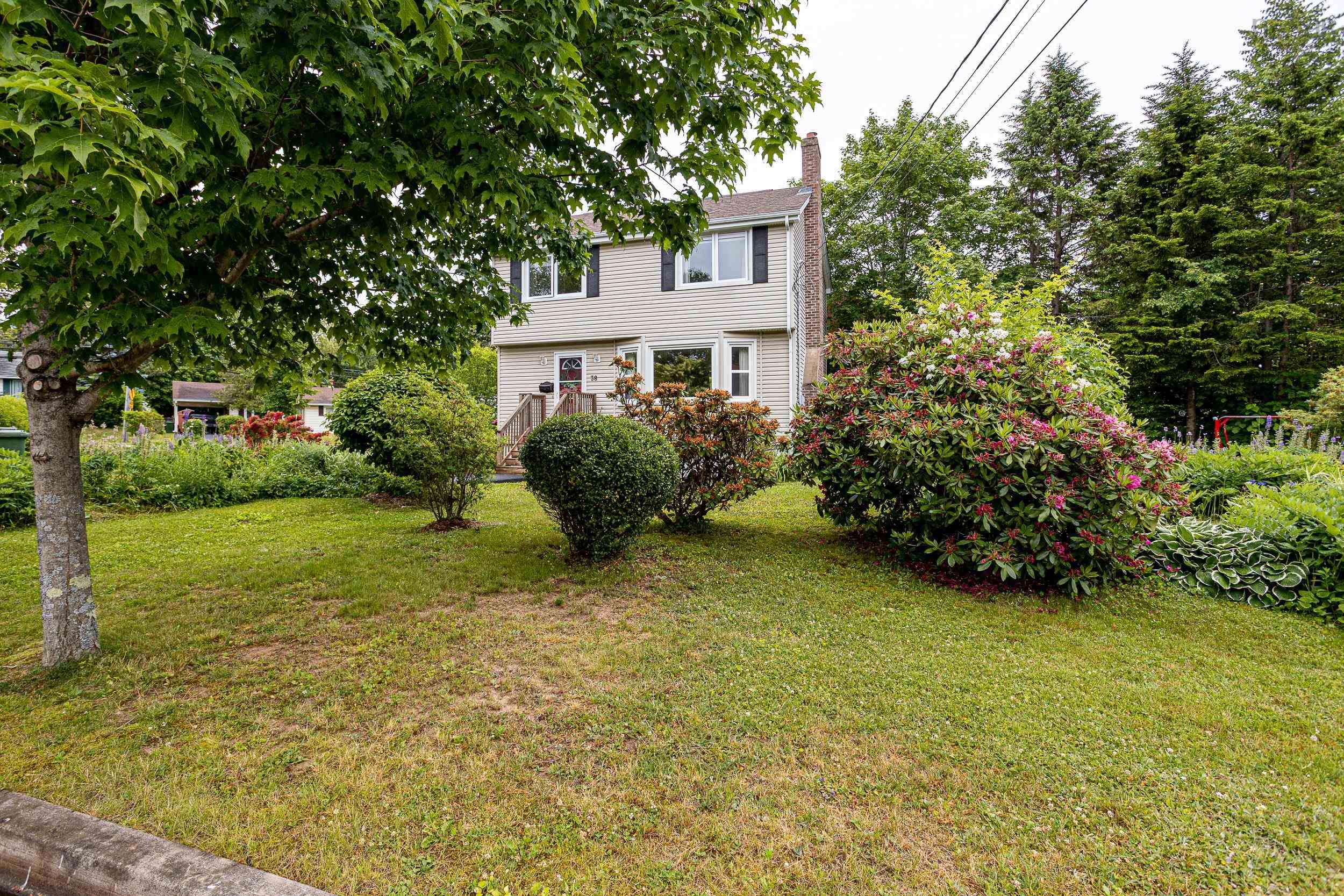 38 Lawson Avenue, Dartmouth, NS (MLS 202603035)