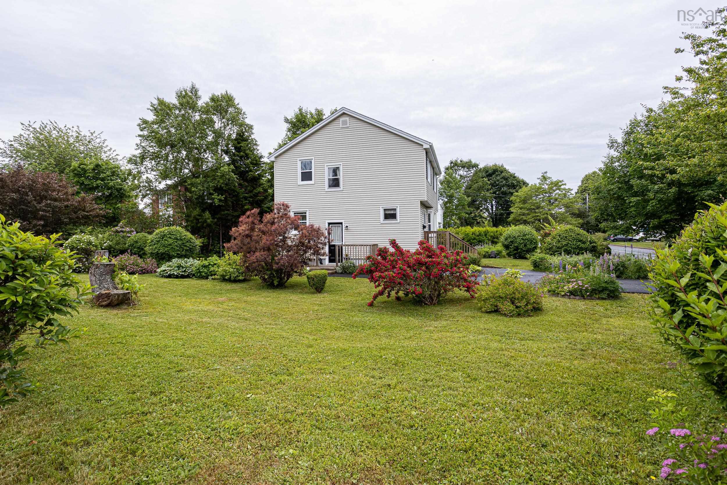 38 Lawson Avenue, Dartmouth, NS (MLS 202603035)