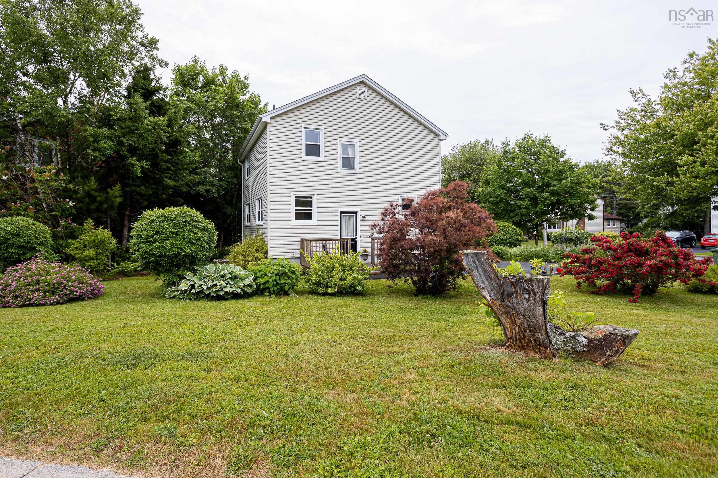 38 Lawson Avenue, Dartmouth, NS (MLS 202603035)