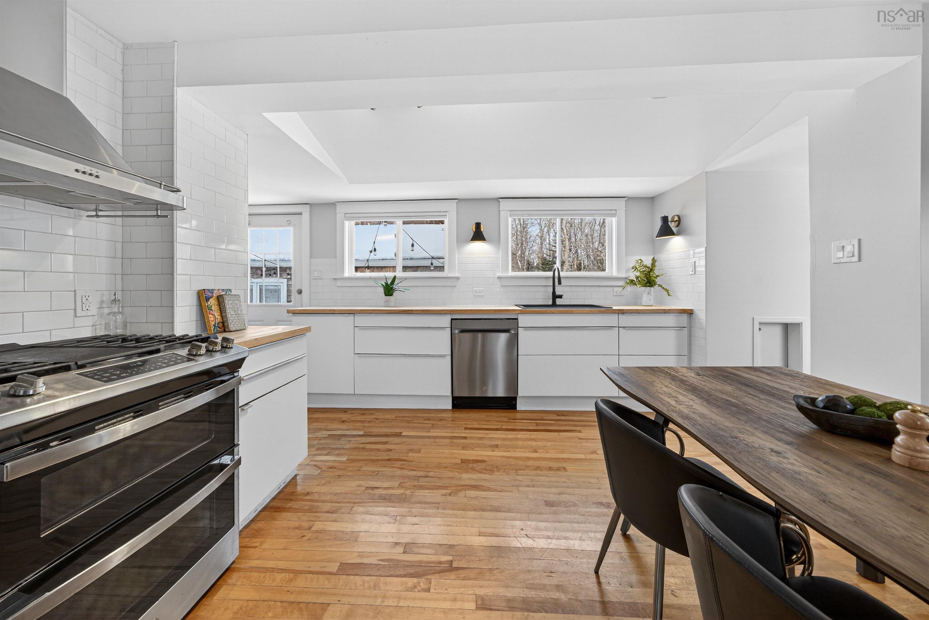 15 Sussex Street, Spryfield, NS (MLS 202603041)