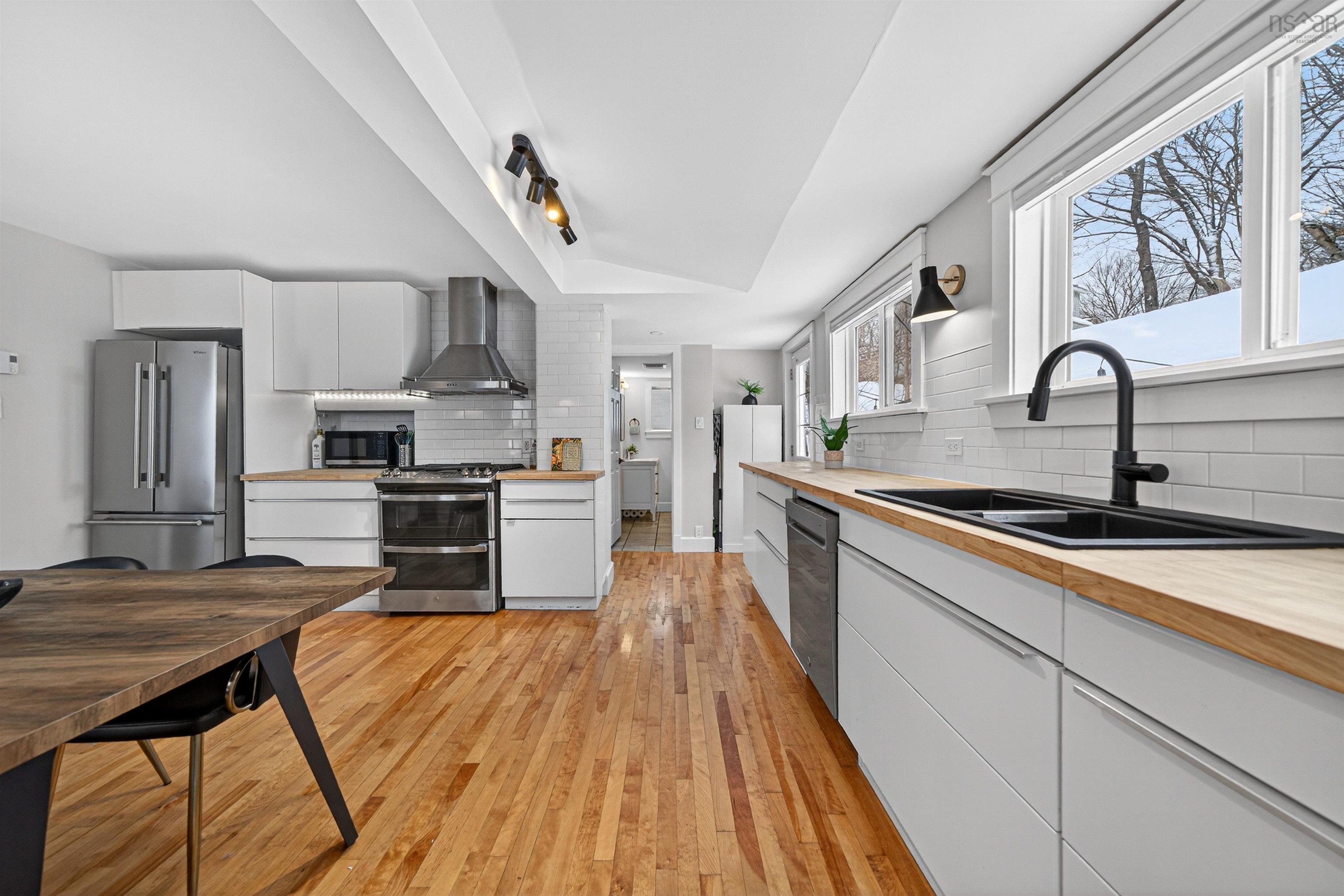 15 Sussex Street, Spryfield, NS (MLS 202603041)