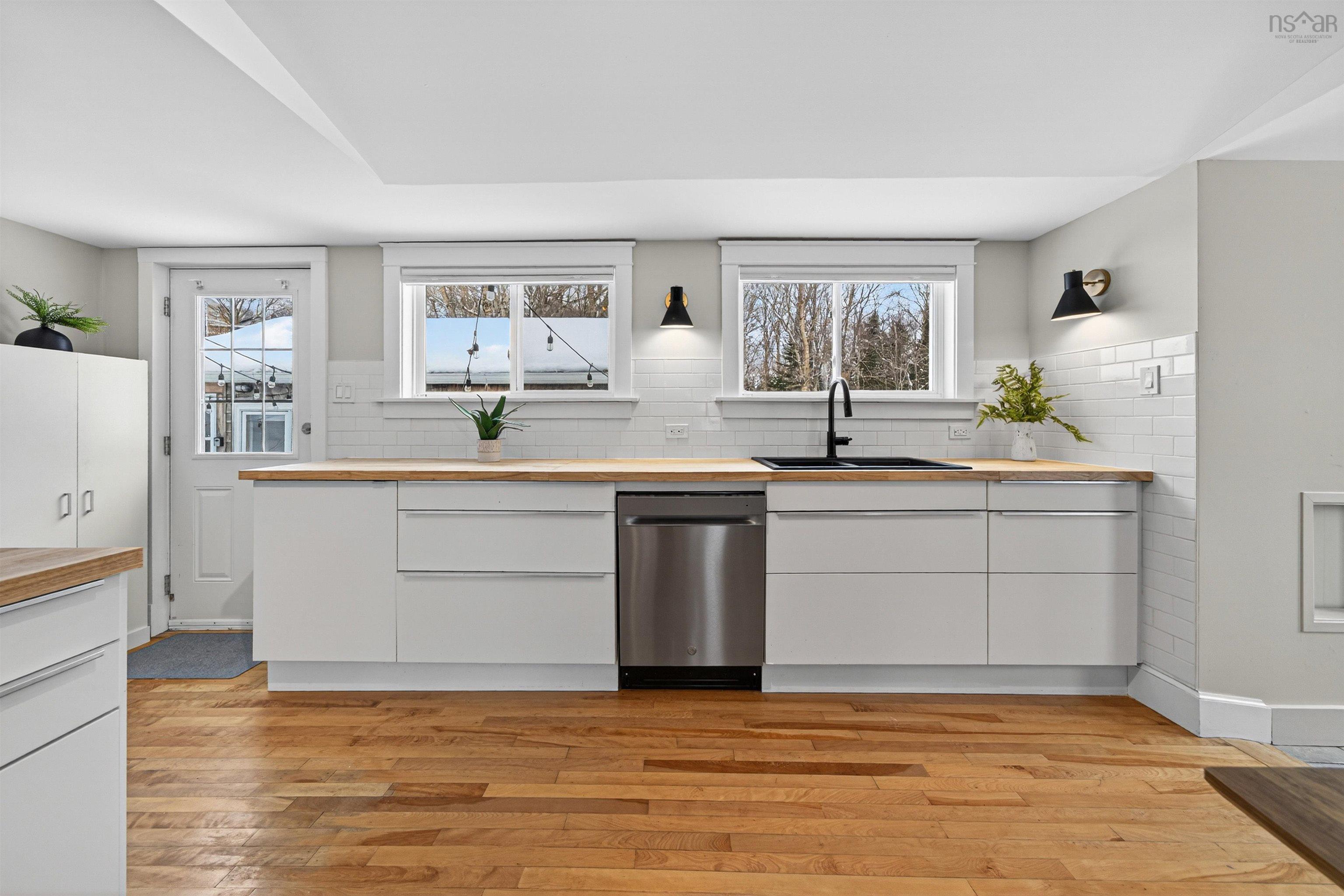 15 Sussex Street, Spryfield, NS (MLS 202603041)