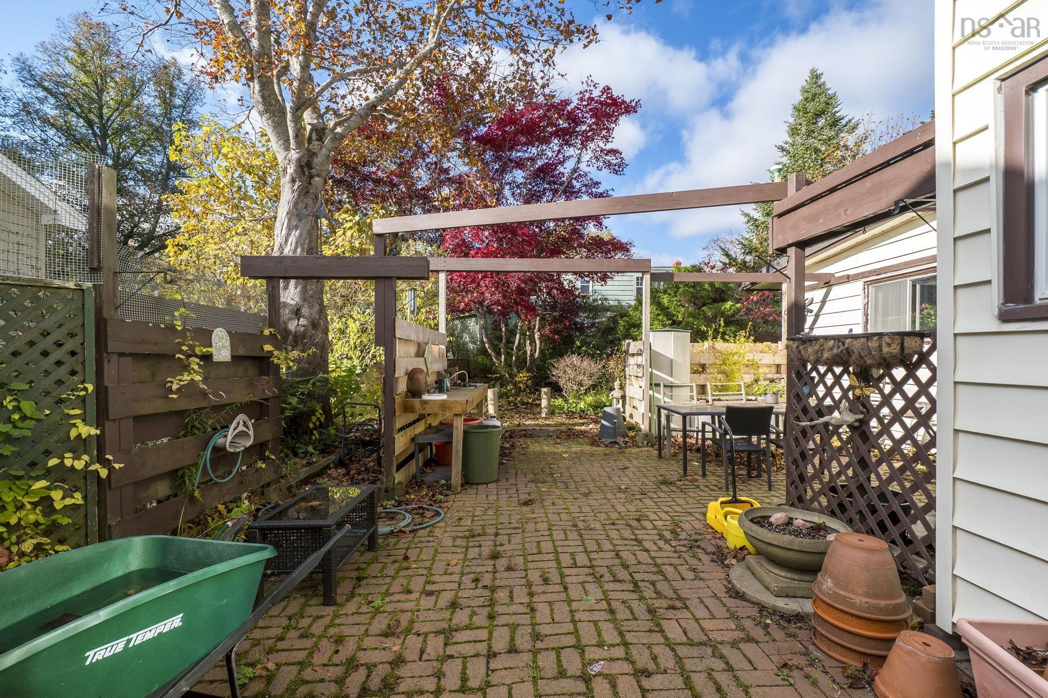 7082 Murdoch Avenue, Halifax, NS (MLS 202603044)