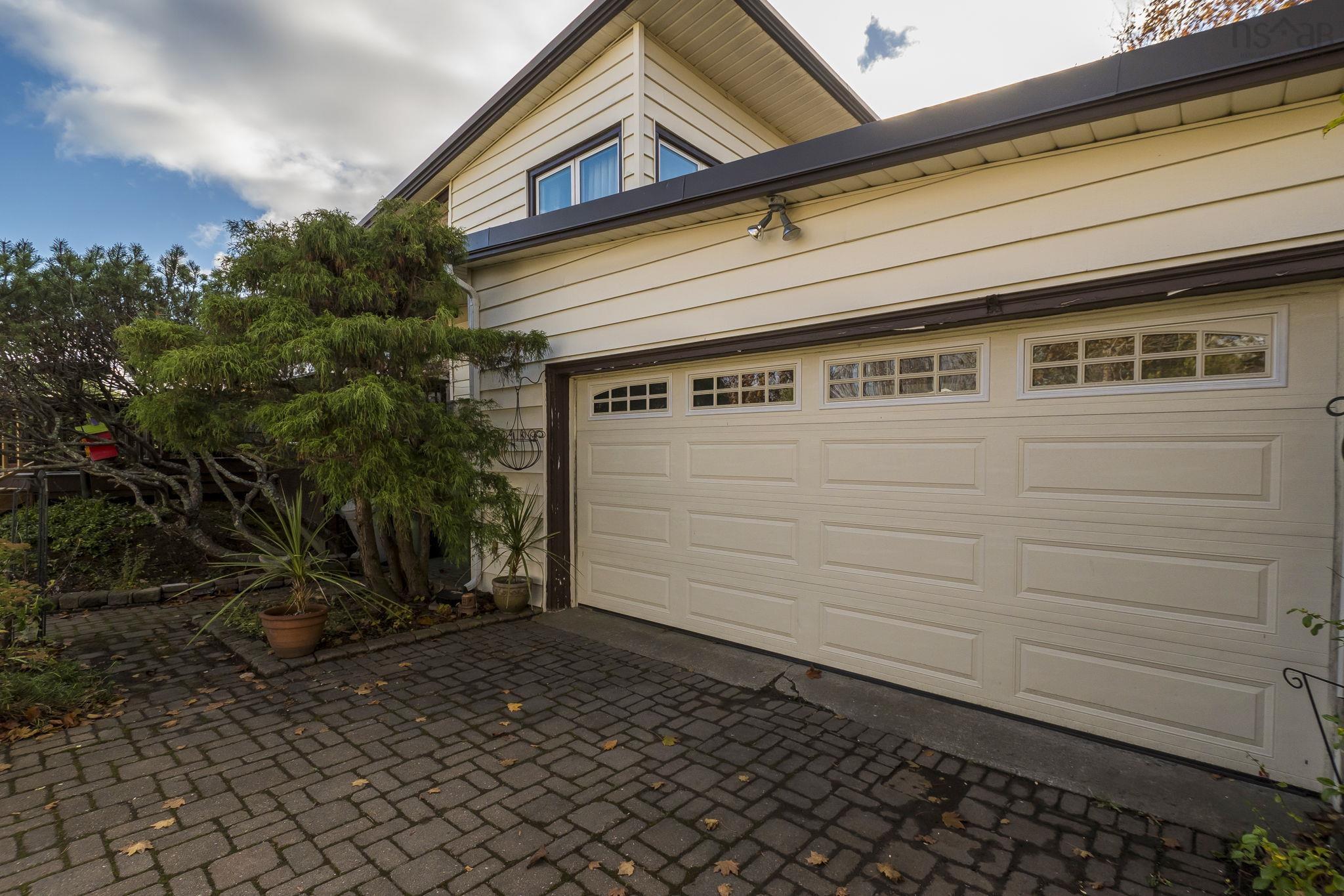 7082 Murdoch Avenue, Halifax, NS (MLS 202603044)