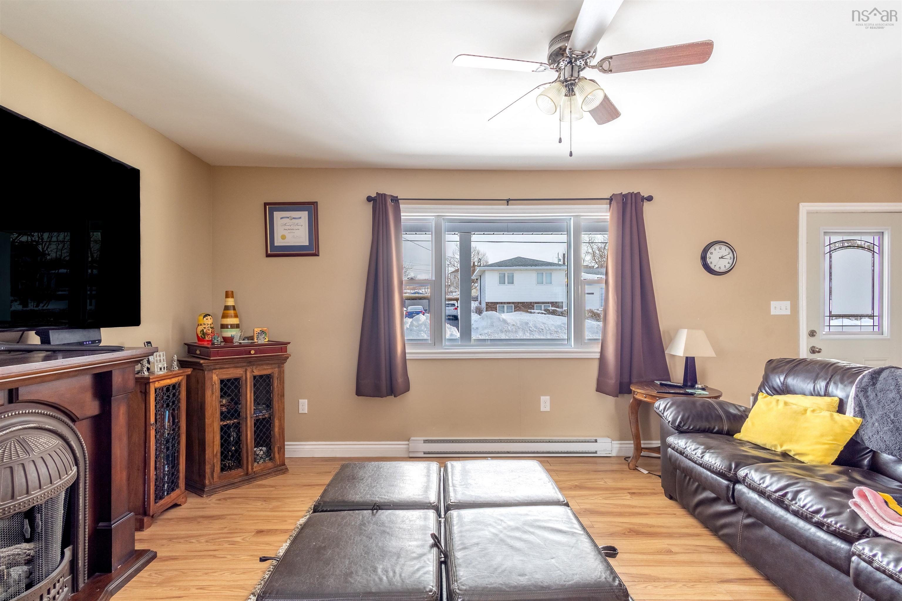 $399,000.00: 661 Willow Street, New Waterford