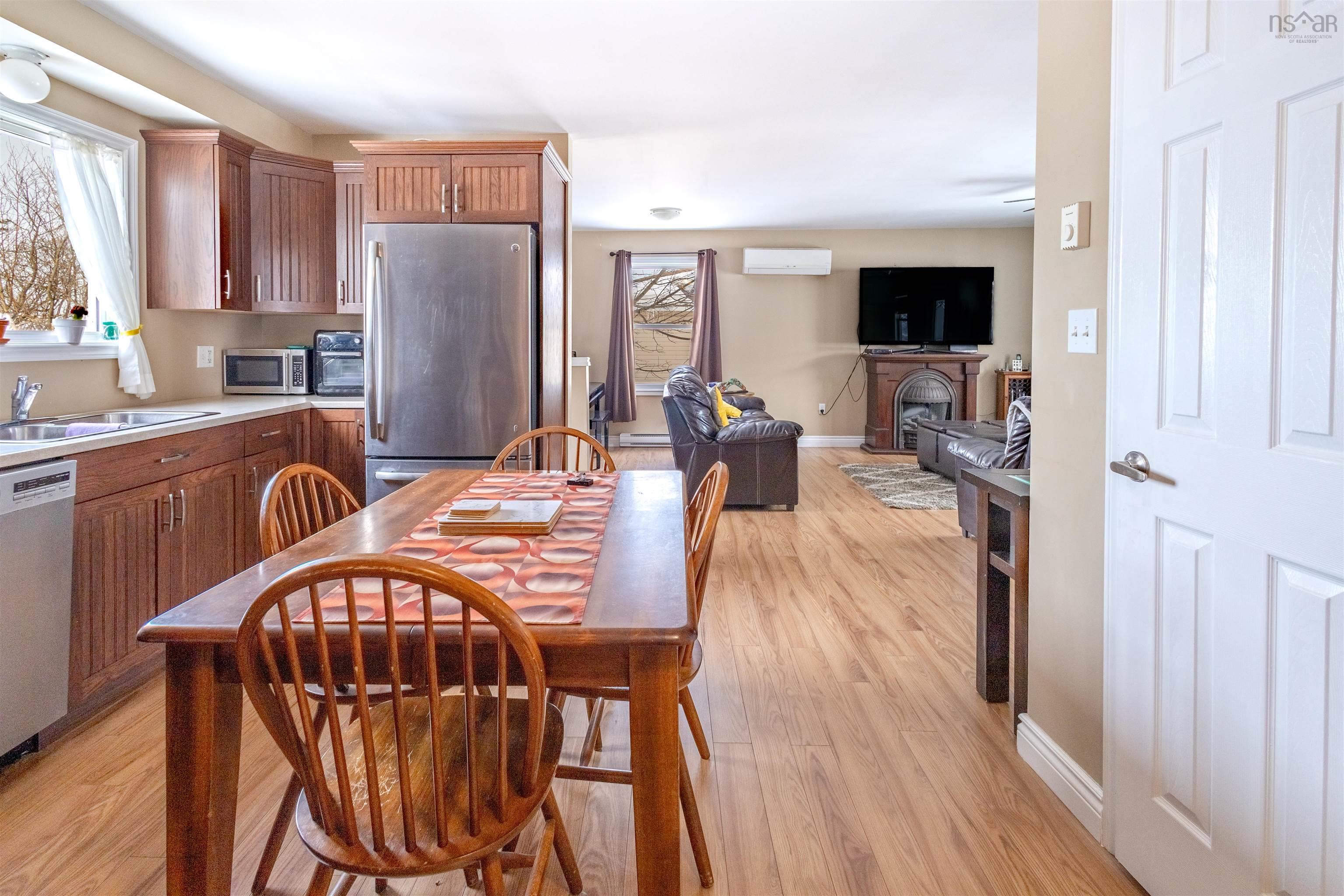 $399,000.00: 661 Willow Street, New Waterford