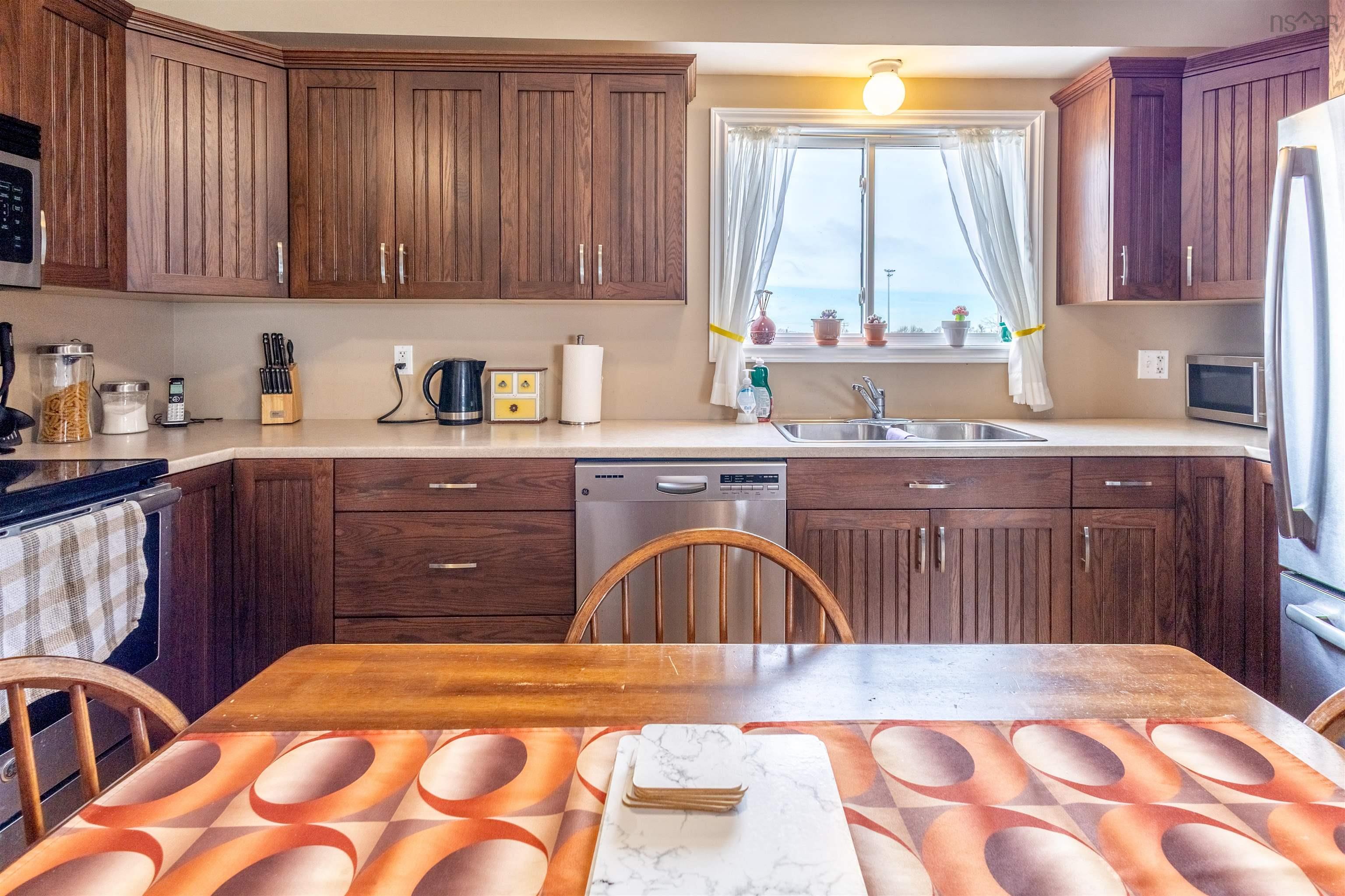 $399,000.00: 661 Willow Street, New Waterford