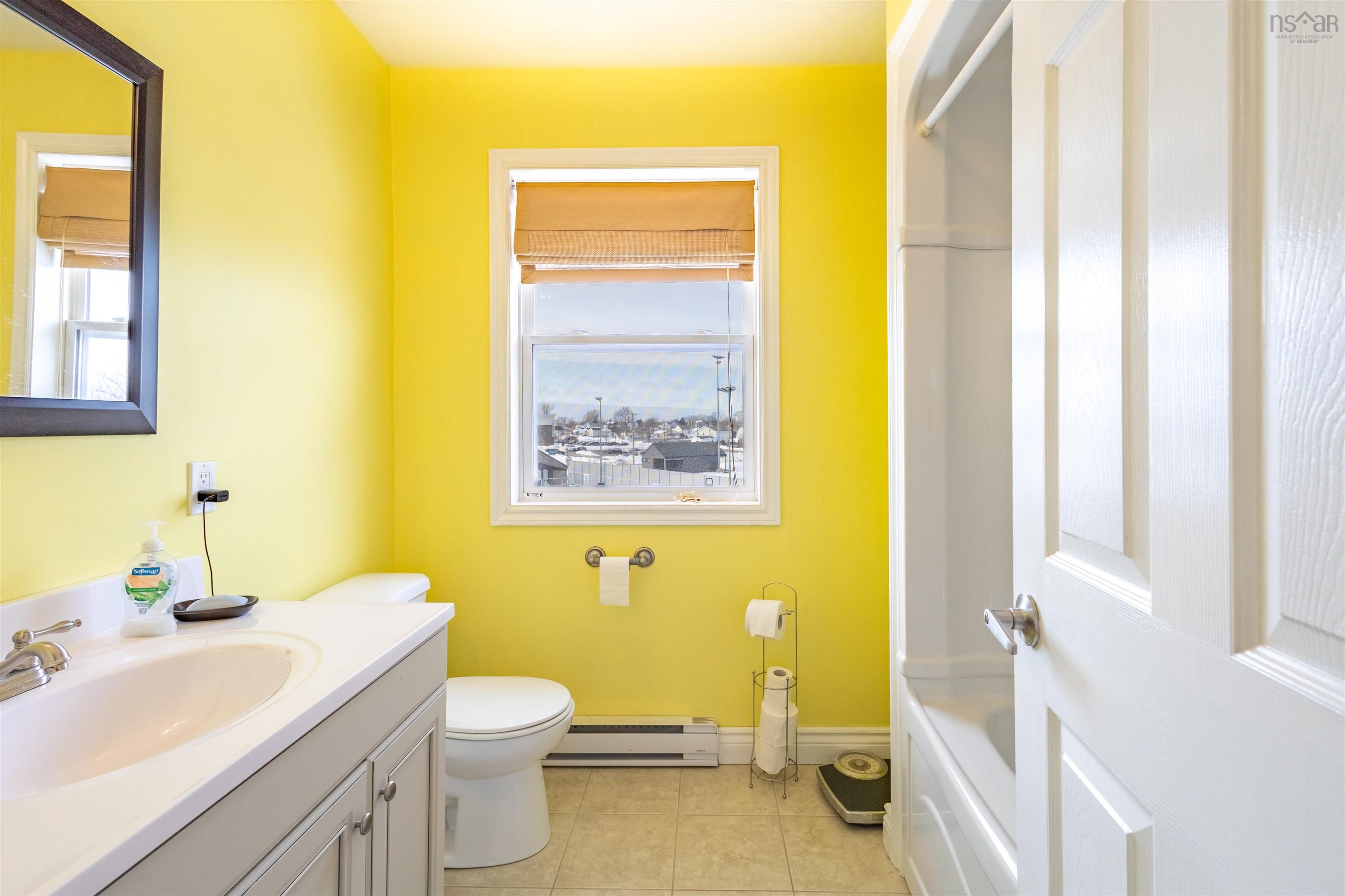 $399,000.00: 661 Willow Street, New Waterford