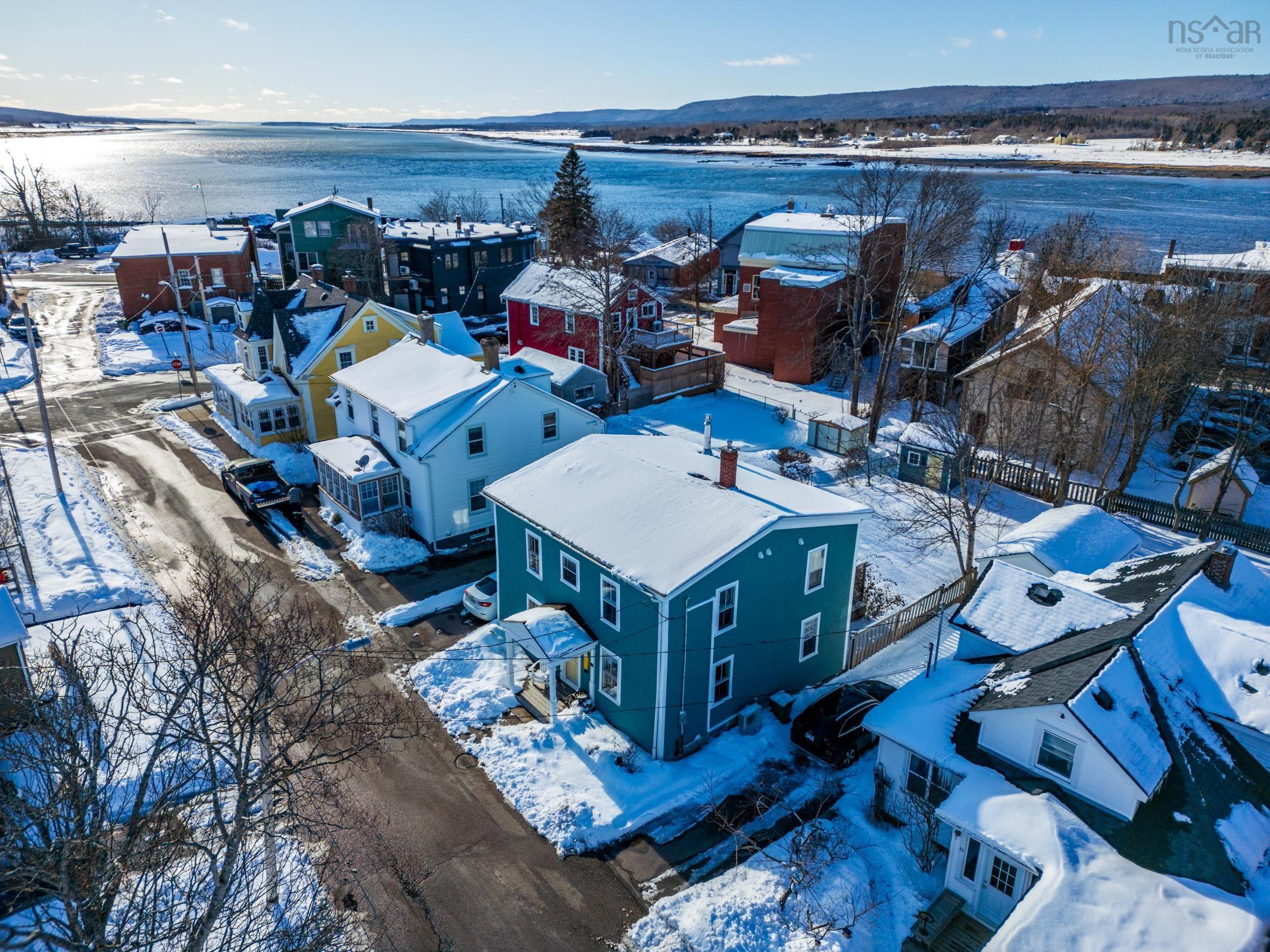 $450,000.00: 37 St James Street, Annapolis Royal