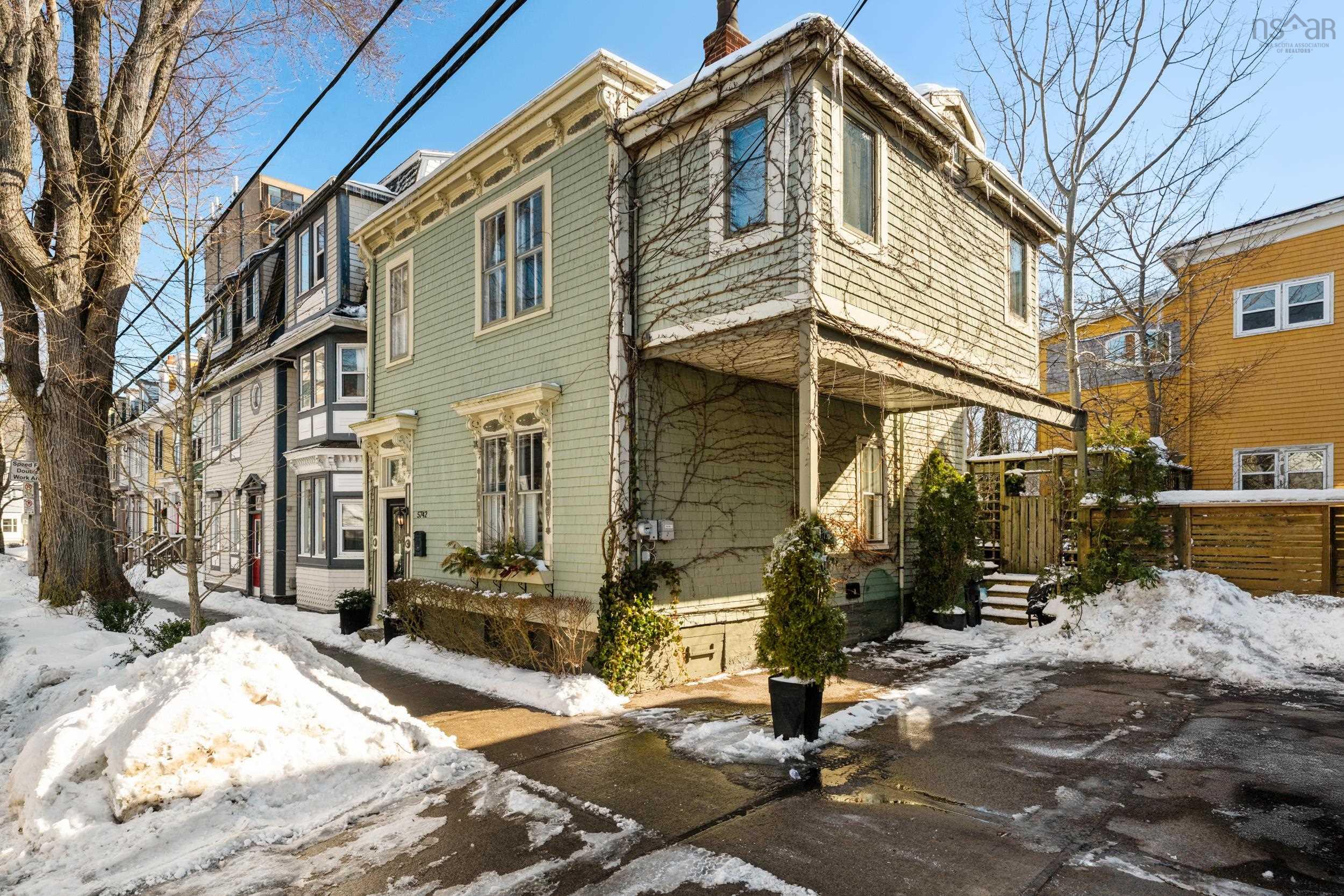 $1,149,900.00: 5742 Victoria Road, Halifax