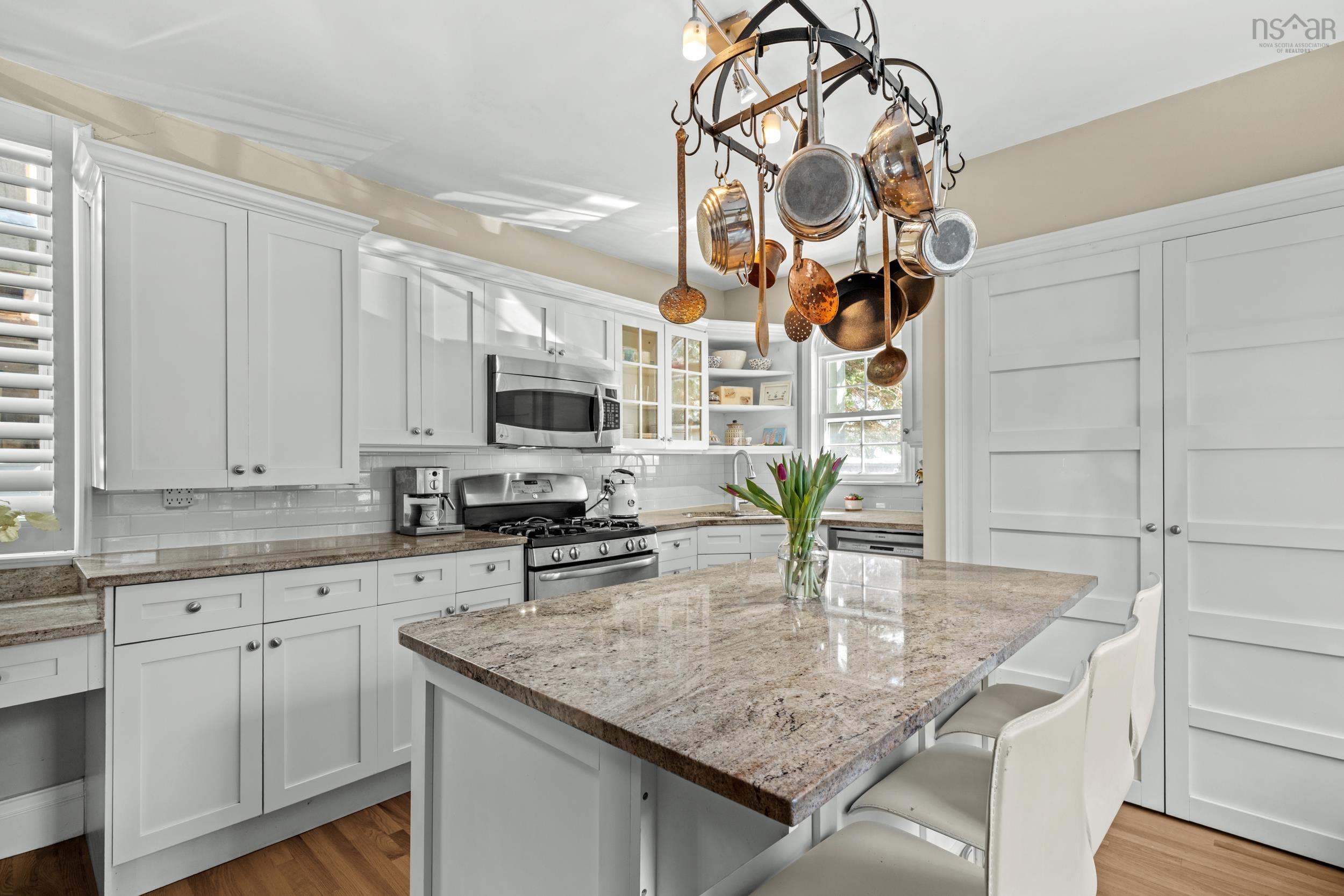 $1,149,900.00: 5742 Victoria Road, Halifax