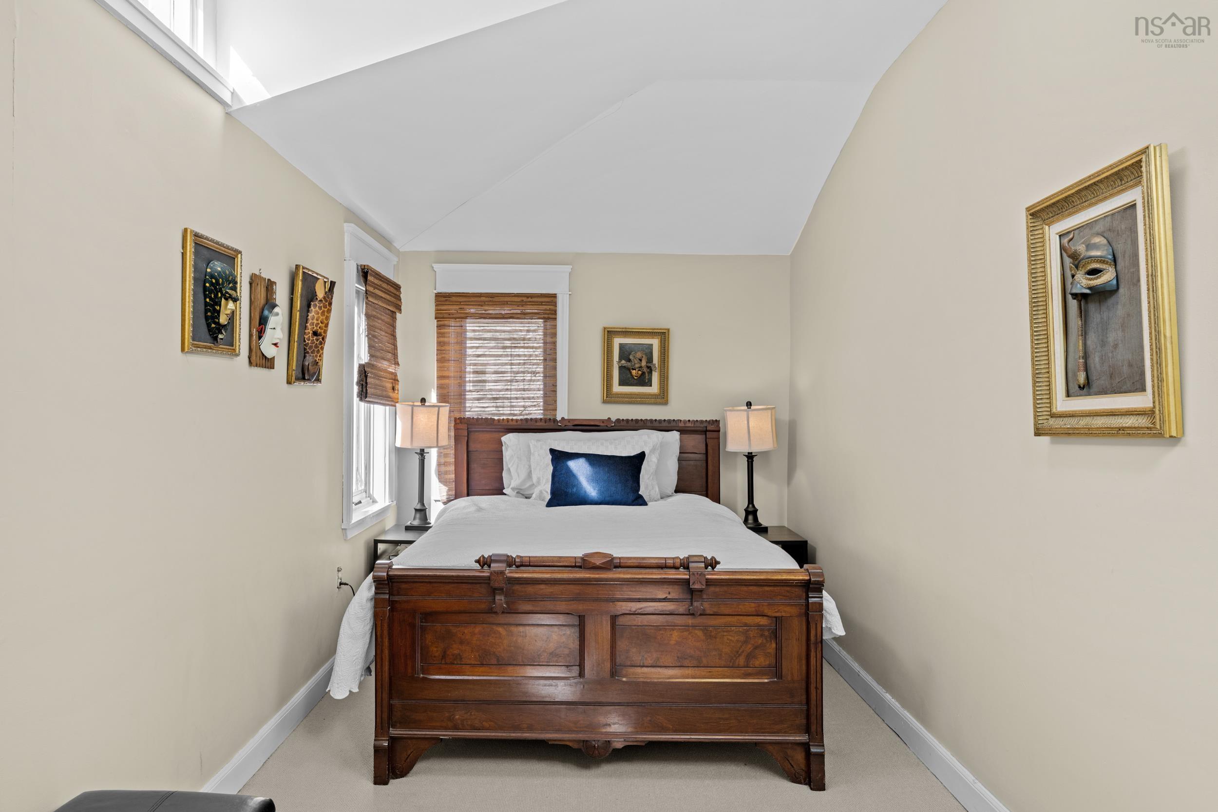 $1,149,900.00: 5742 Victoria Road, Halifax