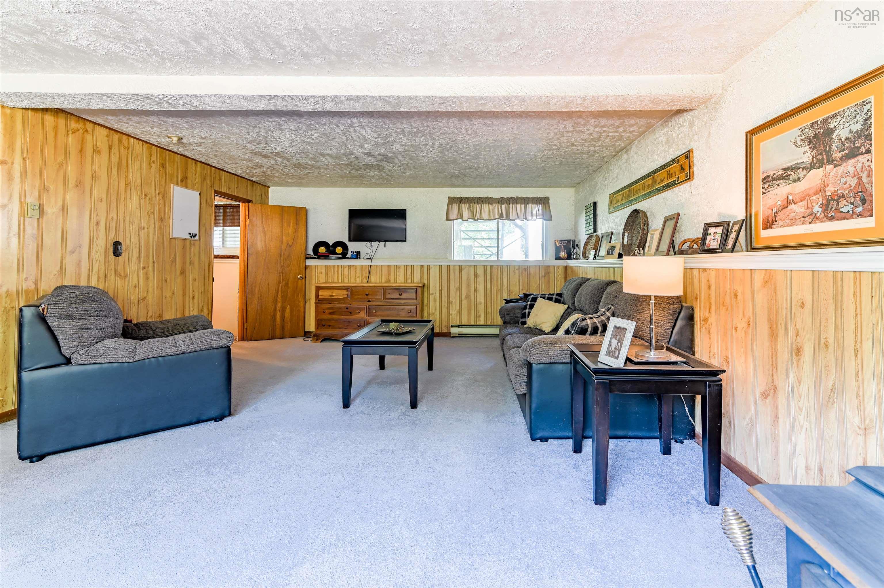 $629,900.00: 1353 Pinecrest Drive, Coldbrook