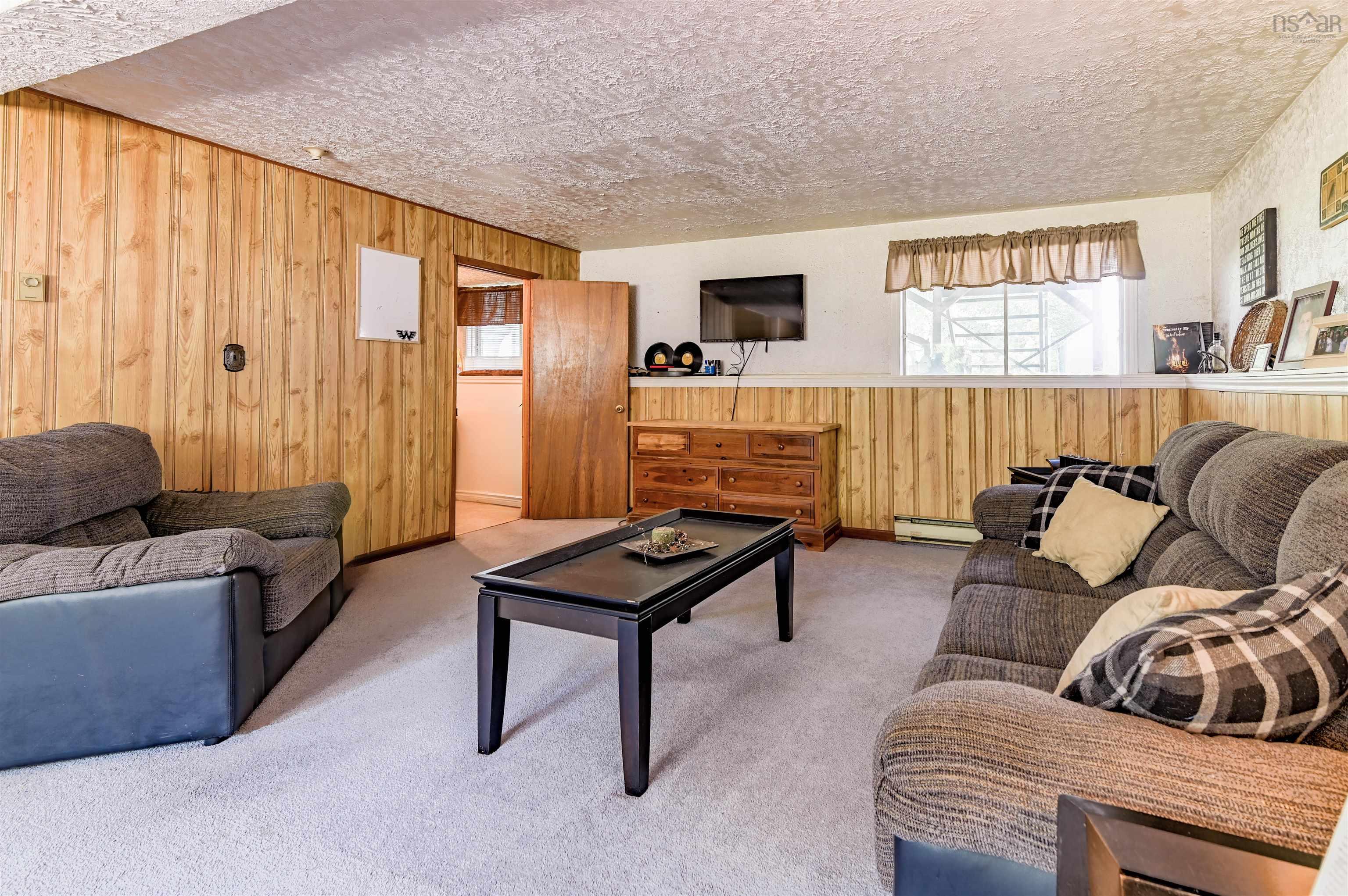 $629,900.00: 1353 Pinecrest Drive, Coldbrook