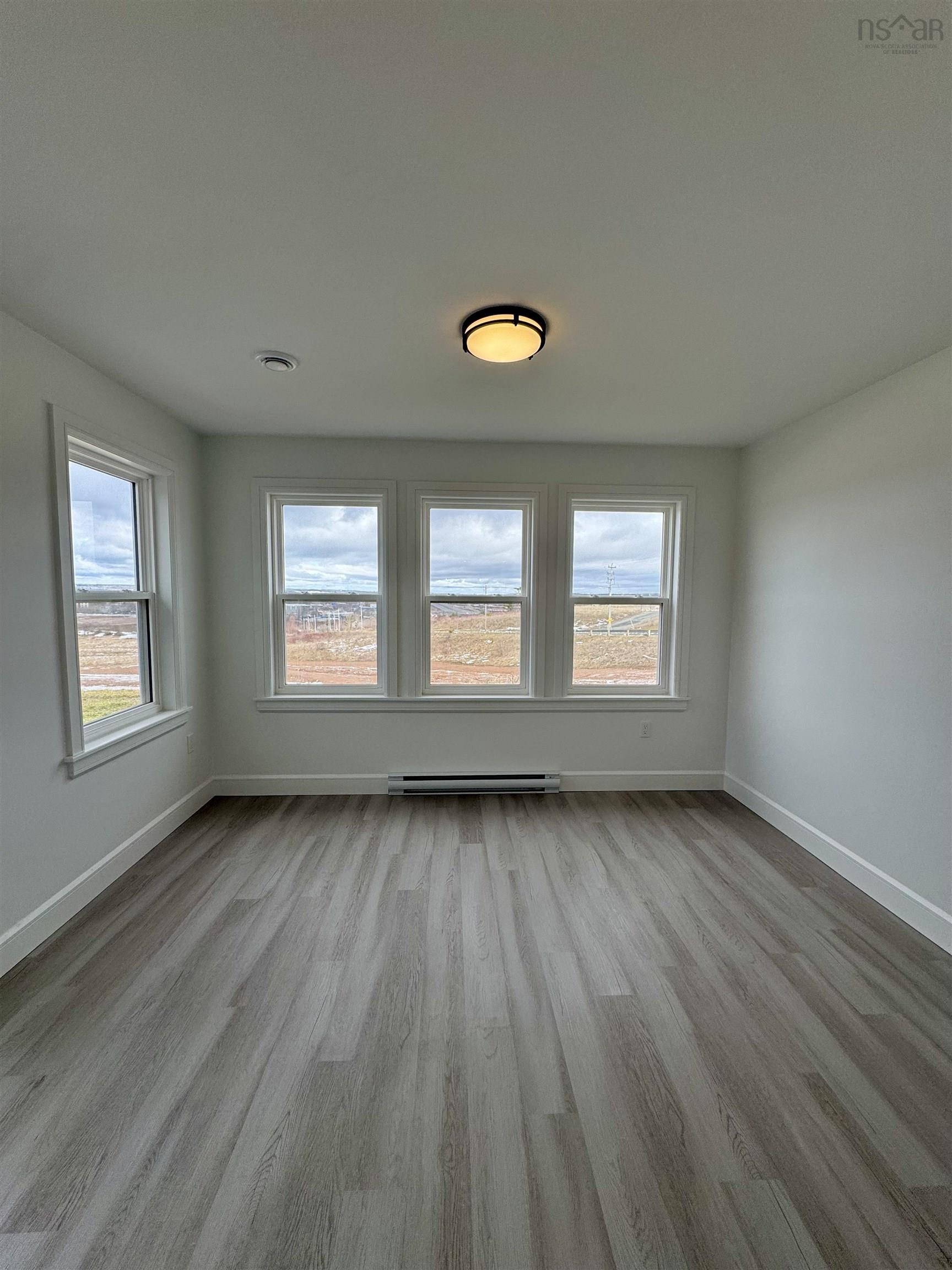 $489,900.00: 8 Abbey Road, Garlands Crossing