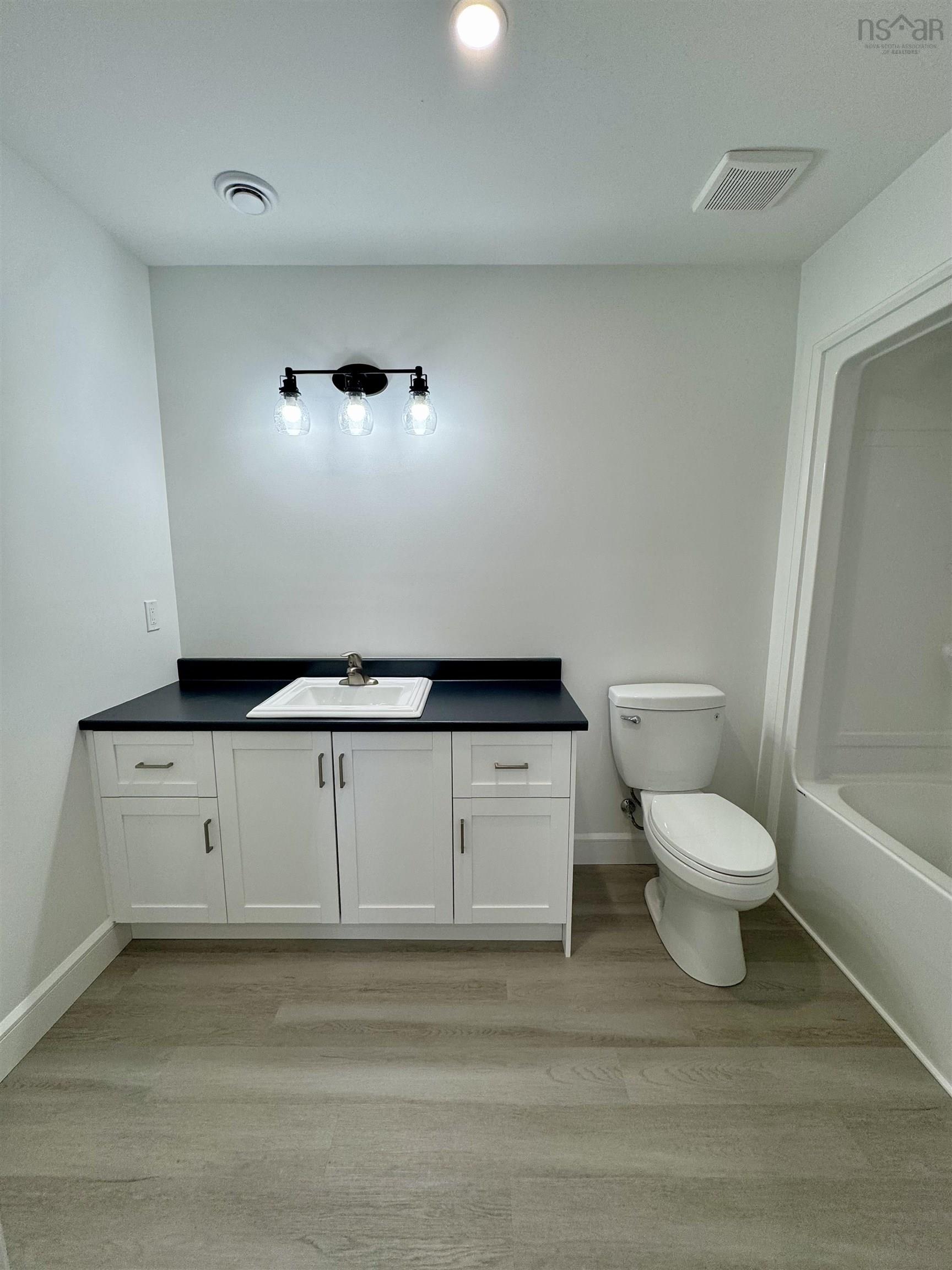 $489,900.00: 8 Abbey Road, Garlands Crossing