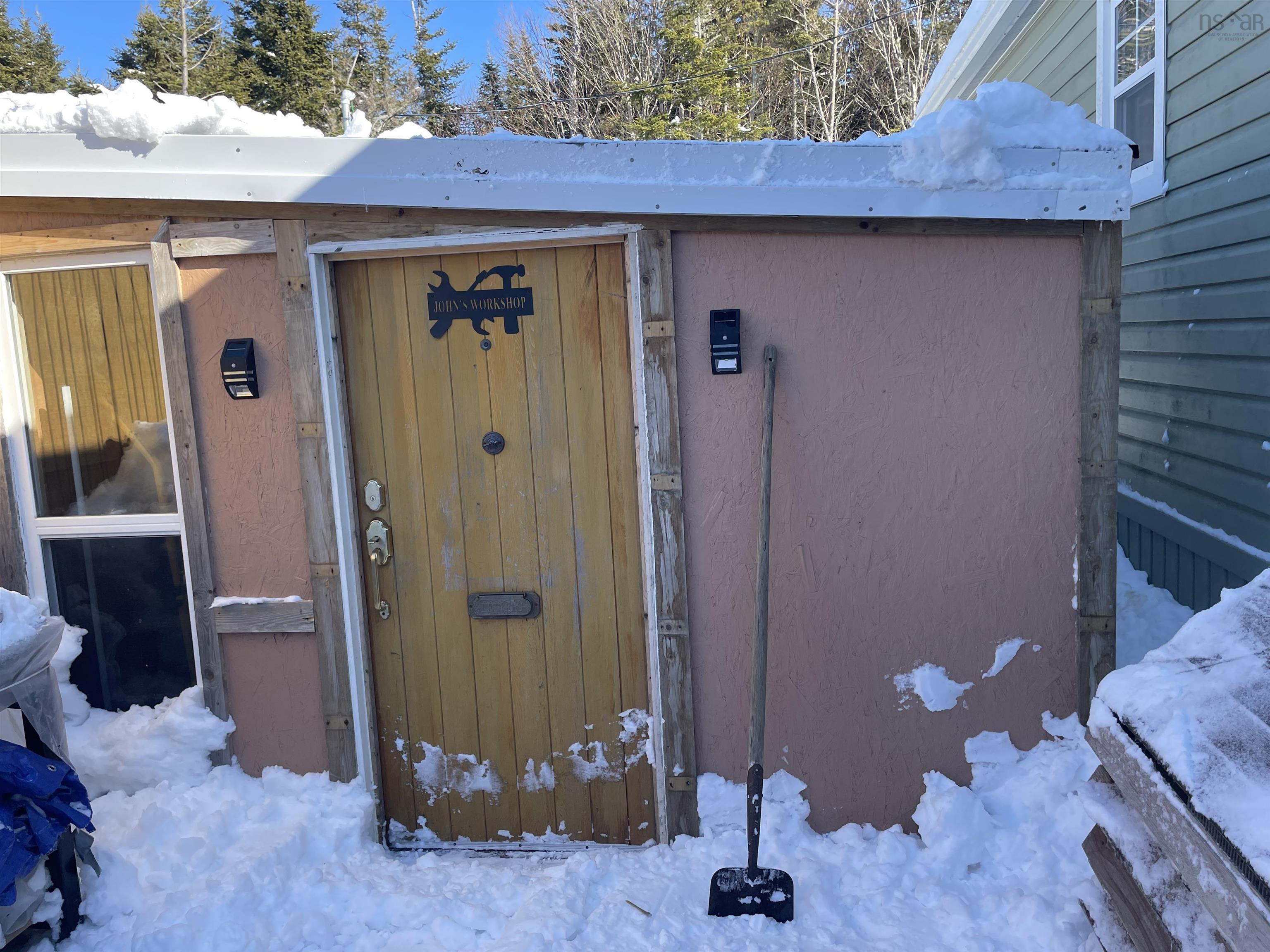 $399,900.00: 3589 Clam Harbour Road, Clam Harbour