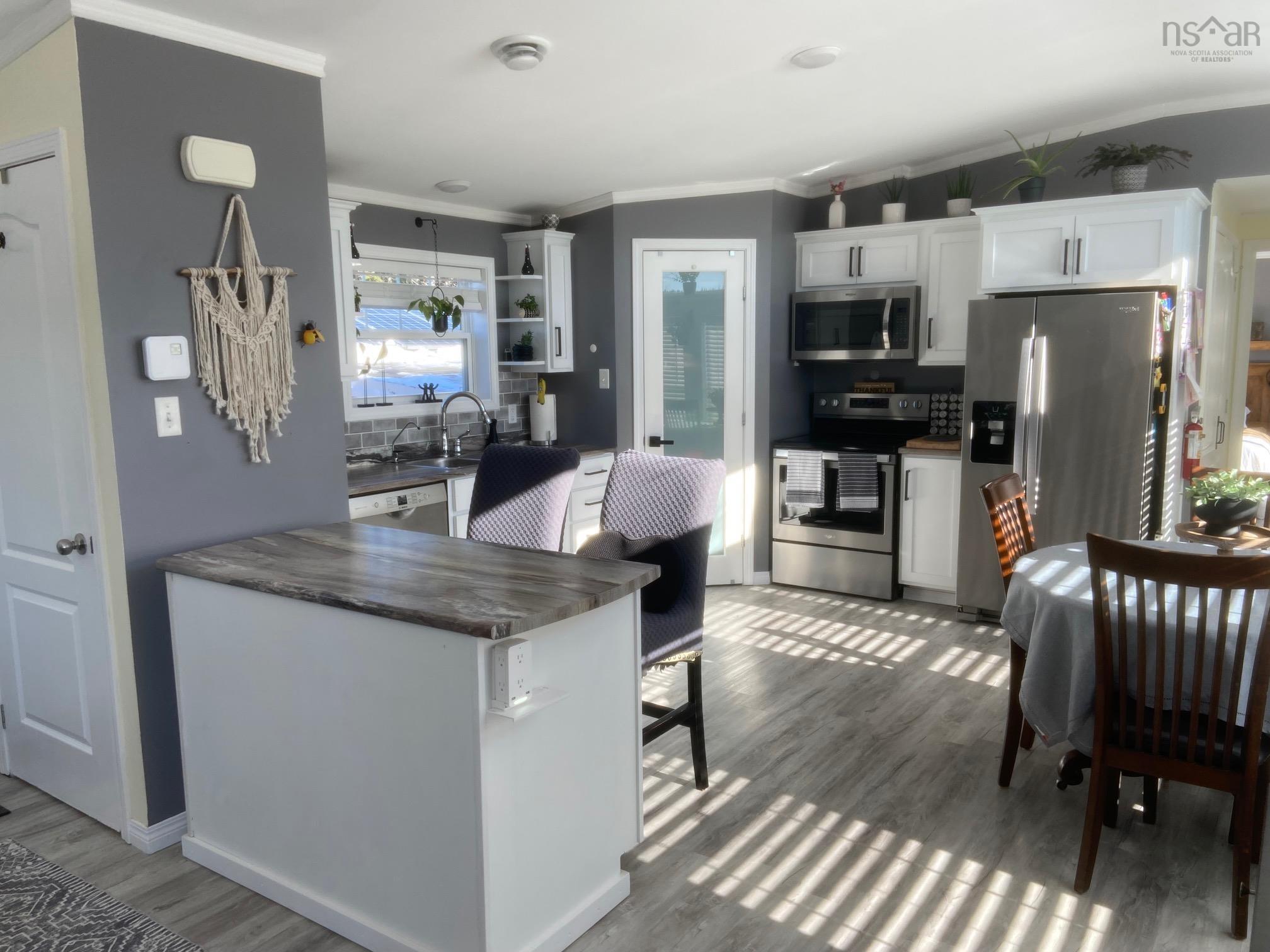 $399,900.00: 3589 Clam Harbour Road, Clam Harbour