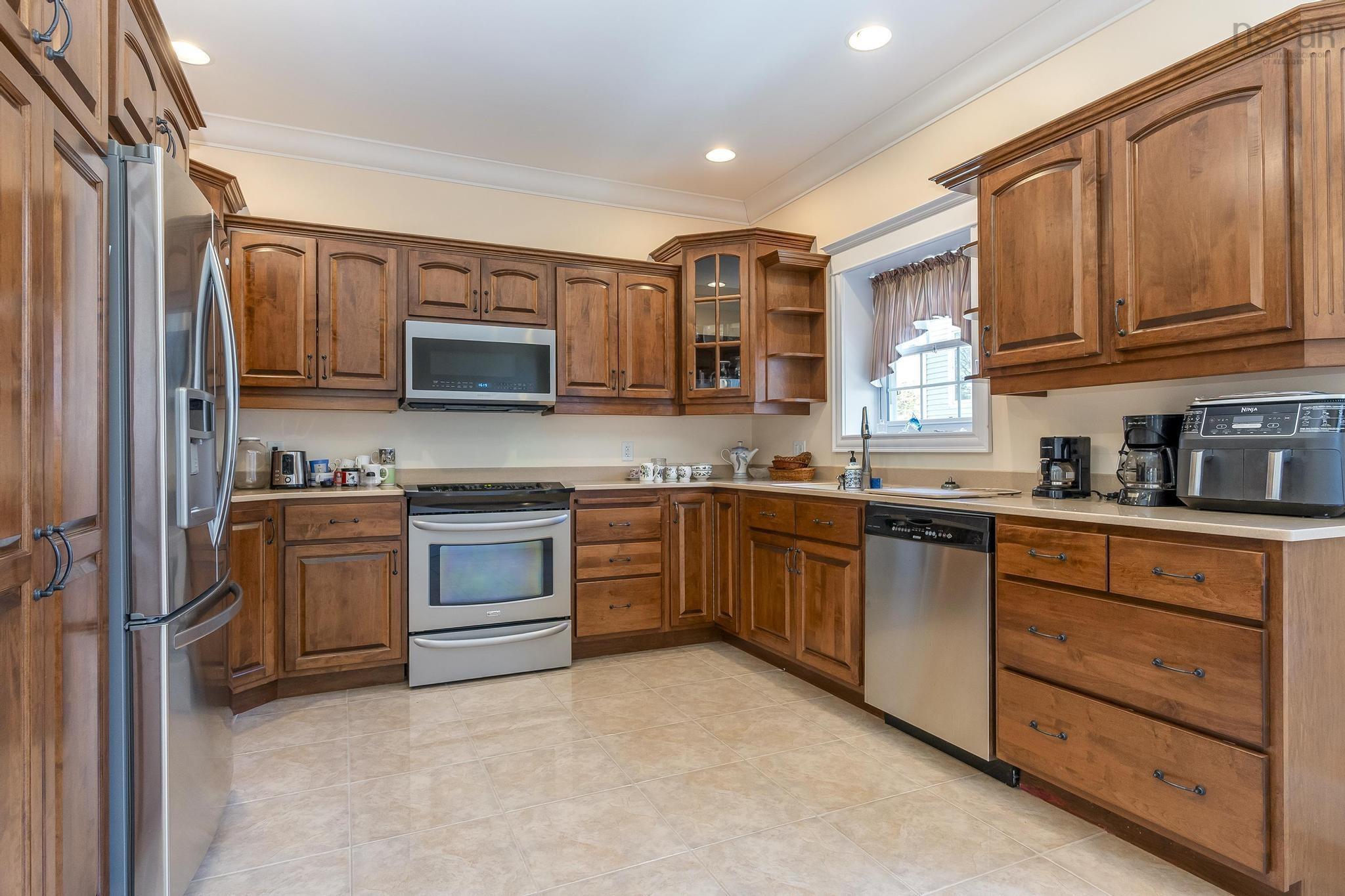 $619,900.00: 103 Oakwood Drive, Truro Heights