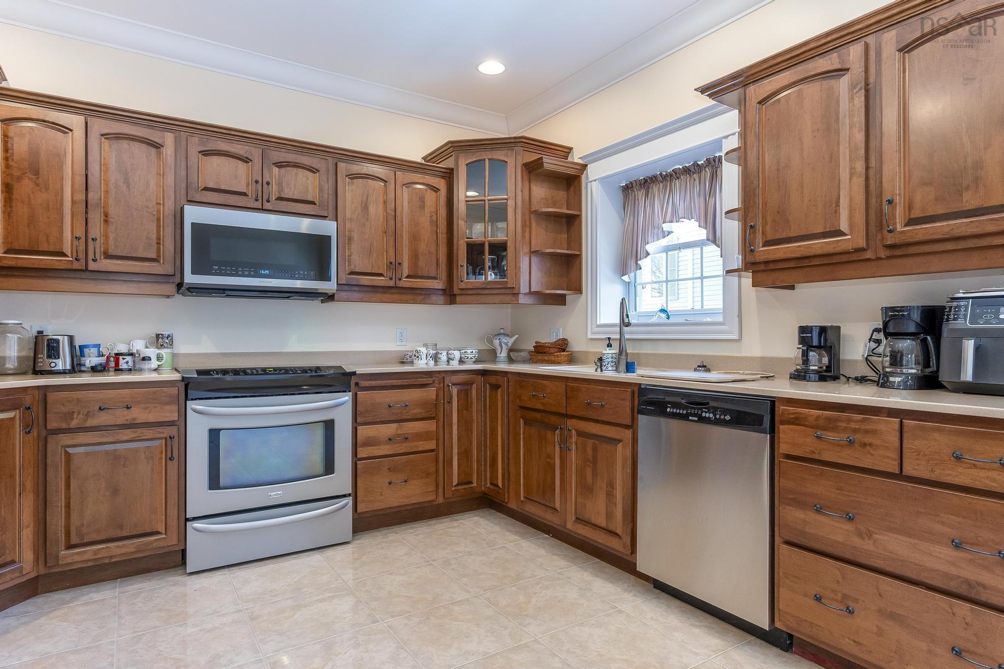 $619,900.00: 103 Oakwood Drive, Truro Heights