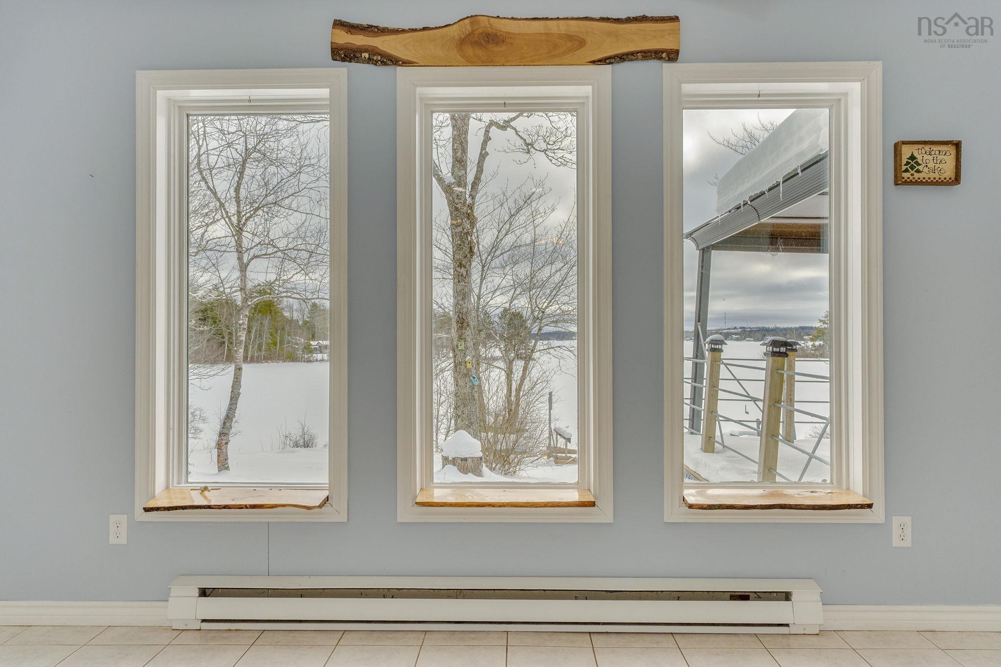 $679,900.00: 183 Lakewood Drive, Shortts Lake