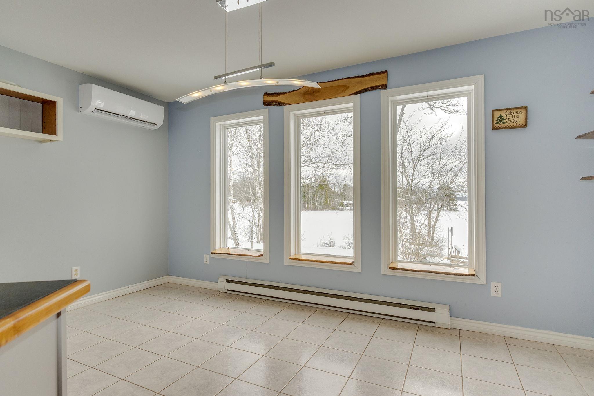 $679,900.00: 183 Lakewood Drive, Shortts Lake