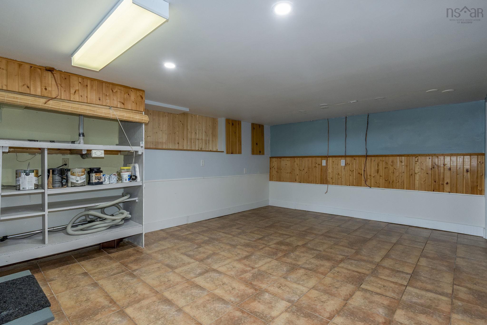 $679,900.00: 183 Lakewood Drive, Shortts Lake