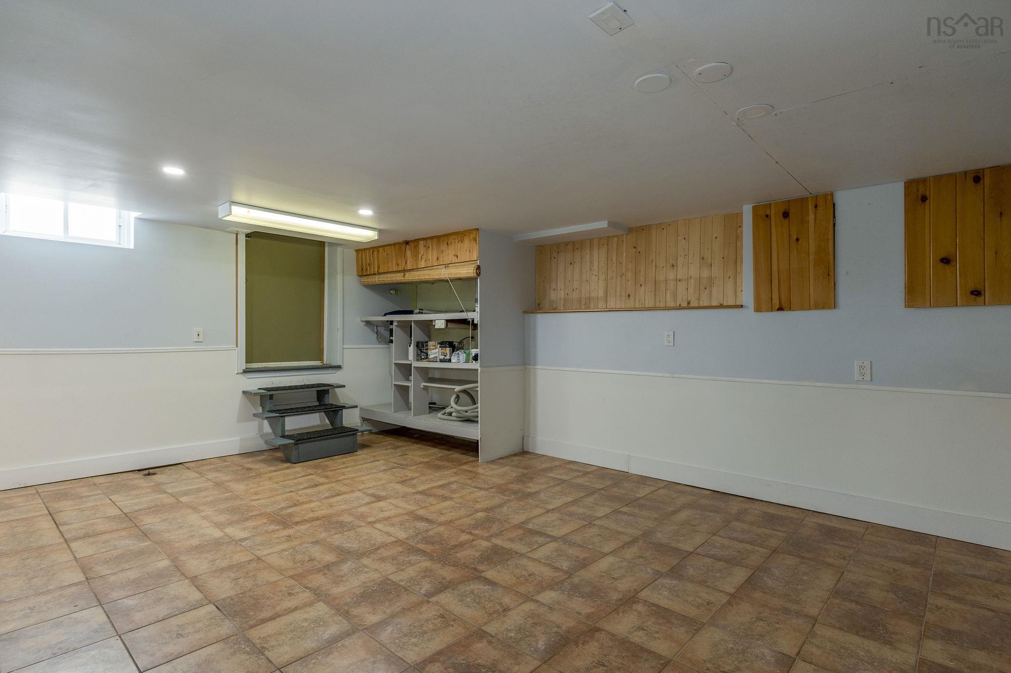 $679,900.00: 183 Lakewood Drive, Shortts Lake