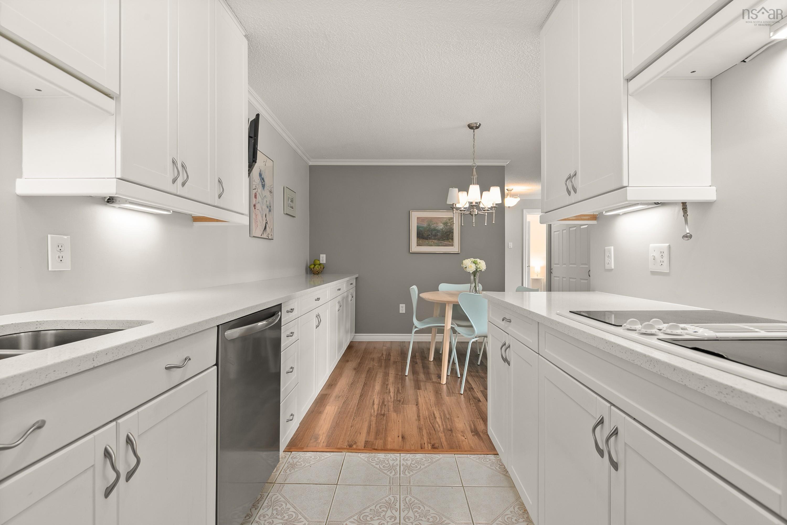 $439,900.00: 408 5561 Heatherwood Court, Halifax