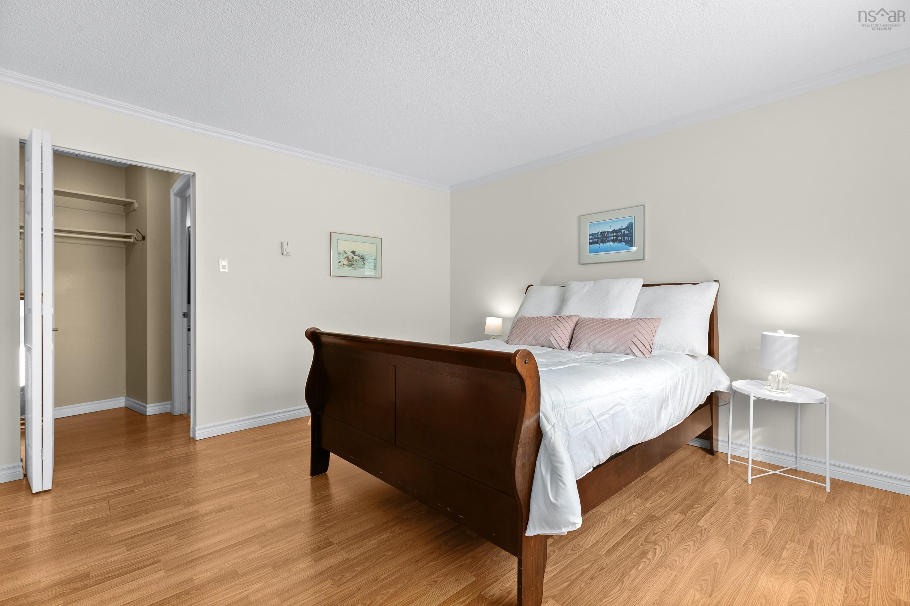 $439,900.00: 408 5561 Heatherwood Court, Halifax