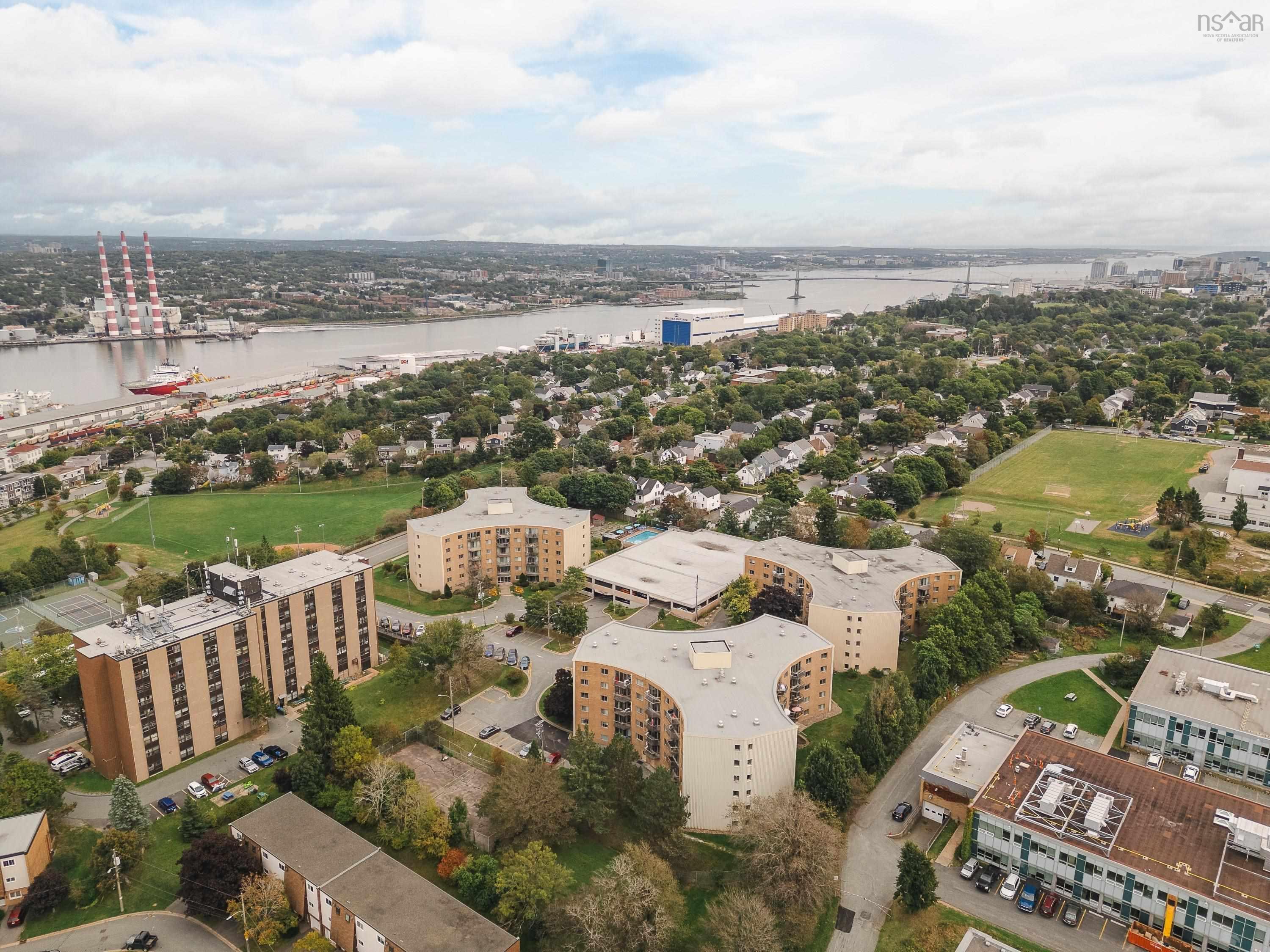 $439,900.00: 408 5561 Heatherwood Court, Halifax