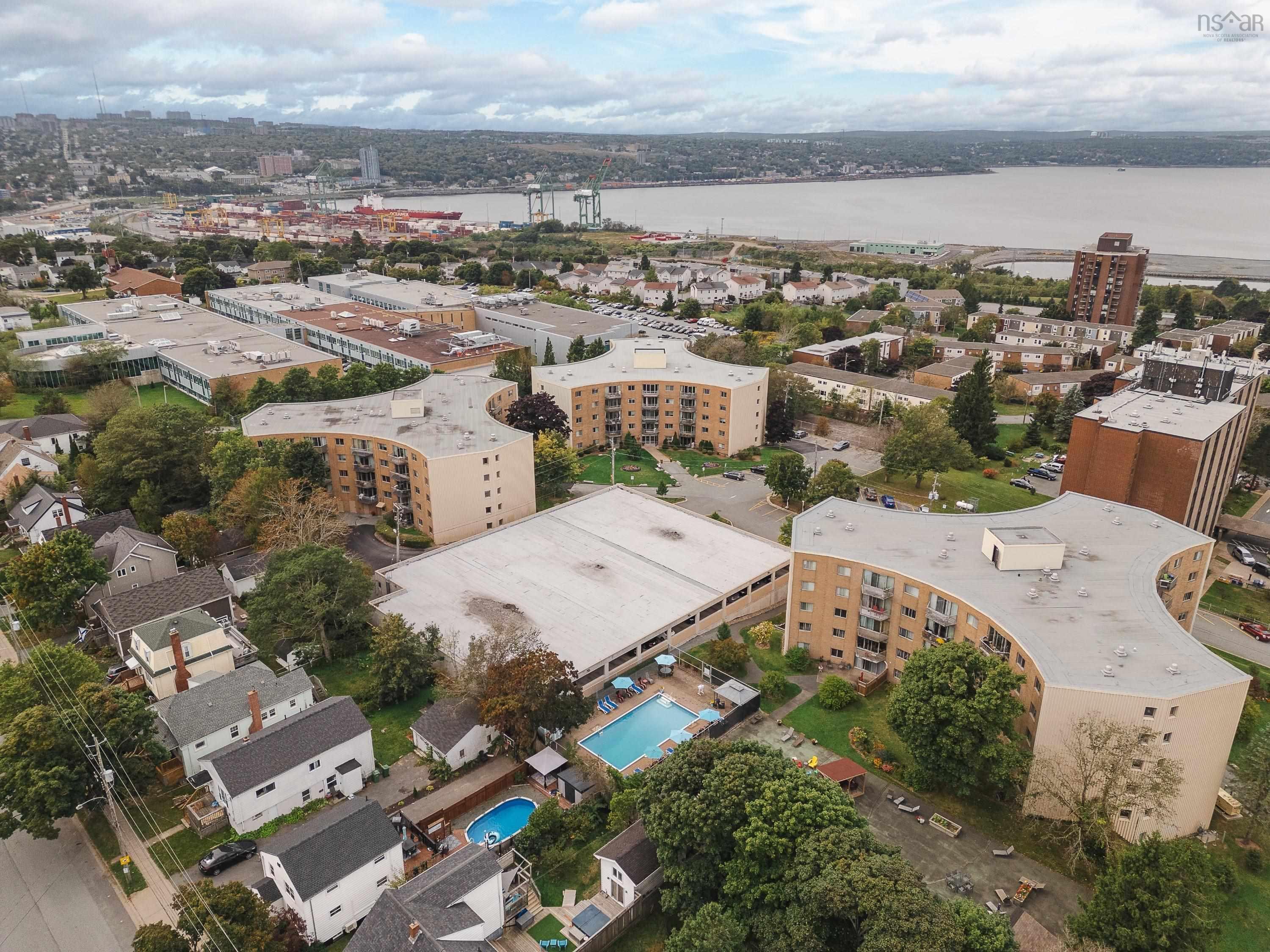 $439,900.00: 408 5561 Heatherwood Court, Halifax