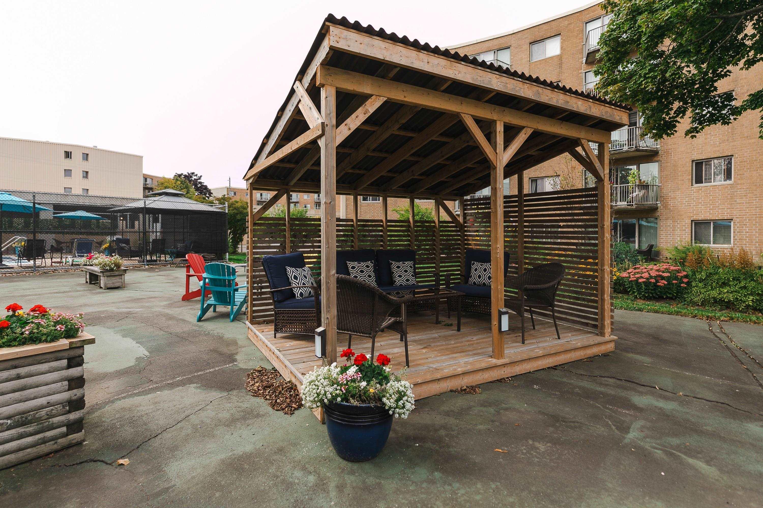 $439,900.00: 408 5561 Heatherwood Court, Halifax