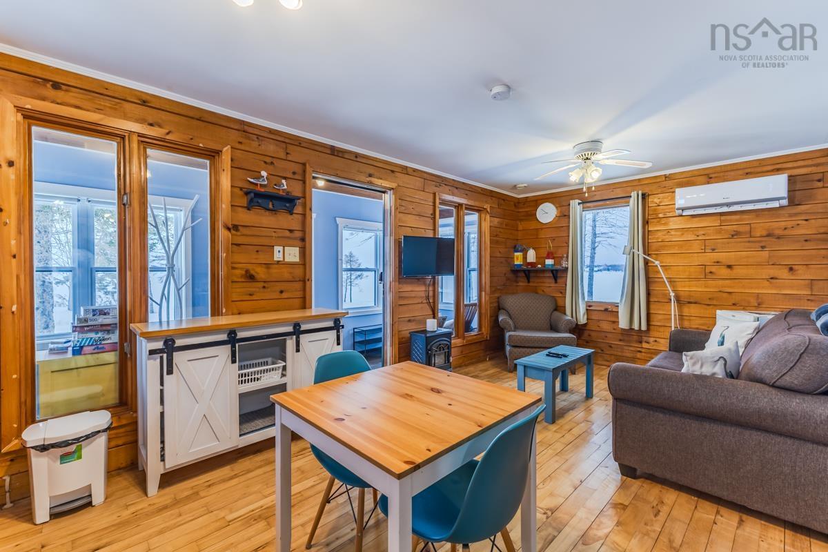 $324,900.00: 5 1120 Sandpoint Road, Sand Point