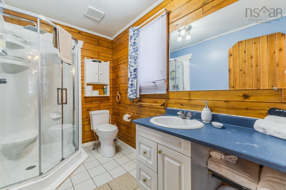 $324,900.00: 5 1120 Sandpoint Road, Sand Point