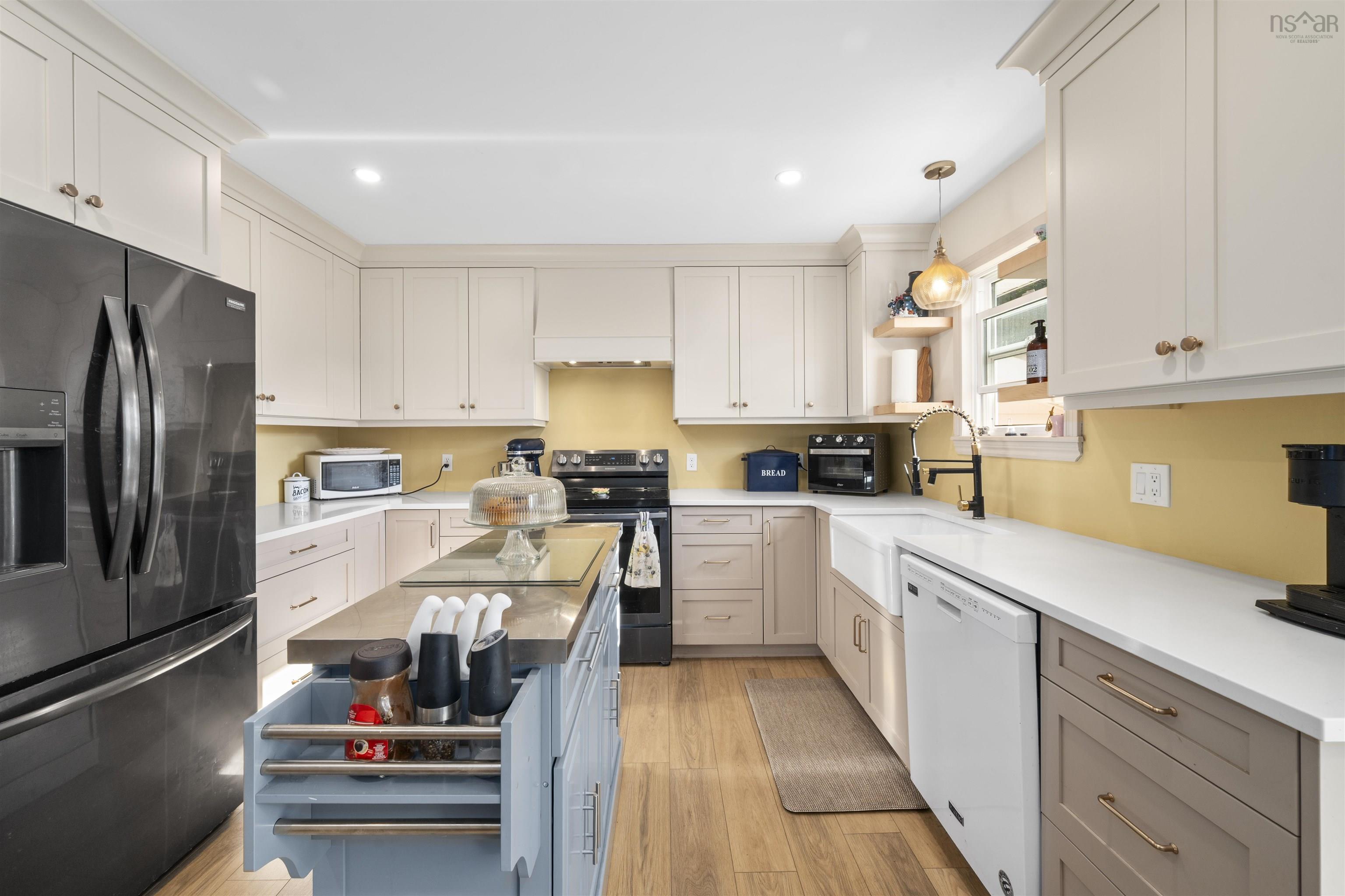 $462,900.00: 1115 Tufts Avenue, Greenwood